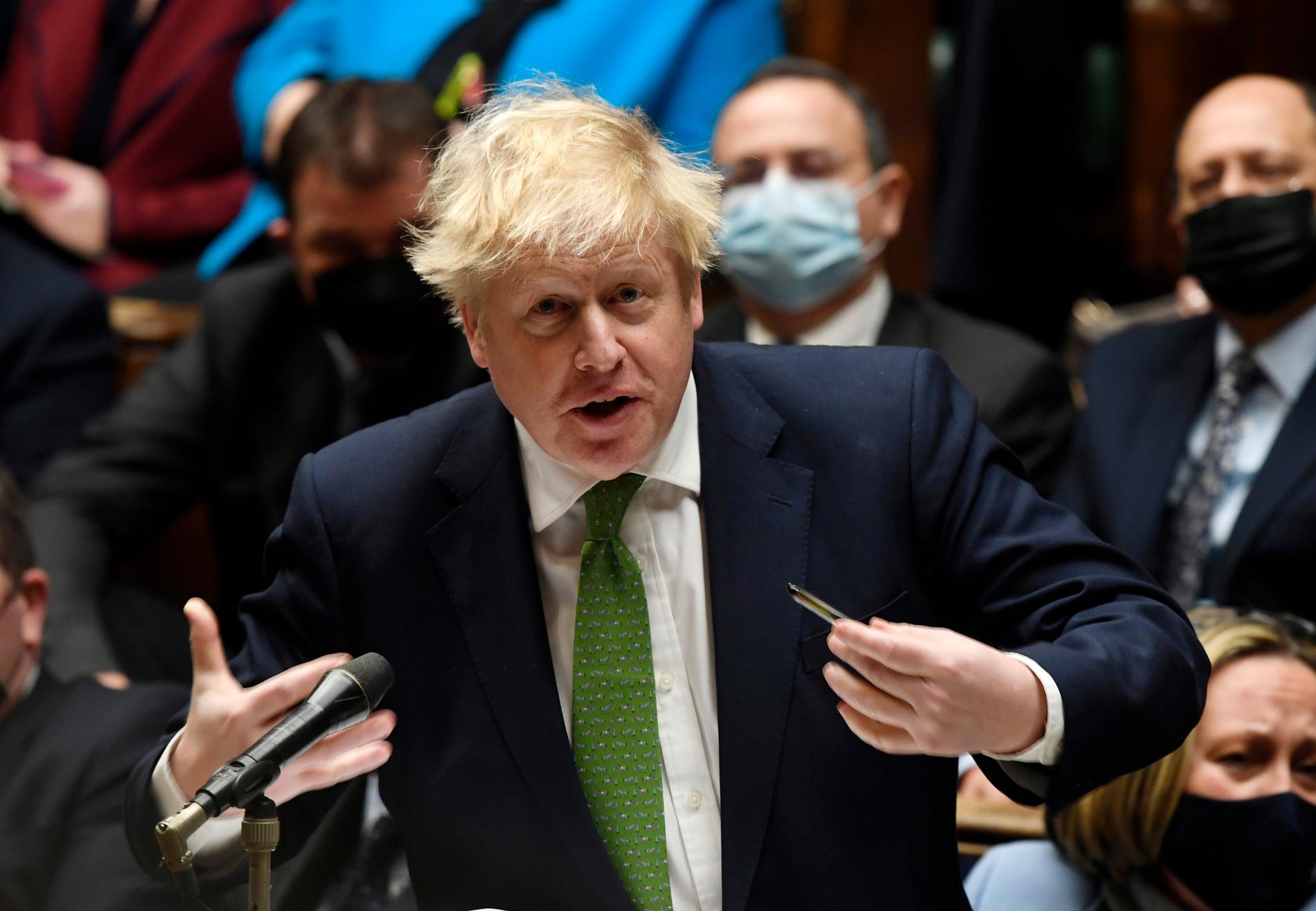 Brittiske premiärministern Boris Johnson utreds för att ha brutit mot sina egna lagar. 