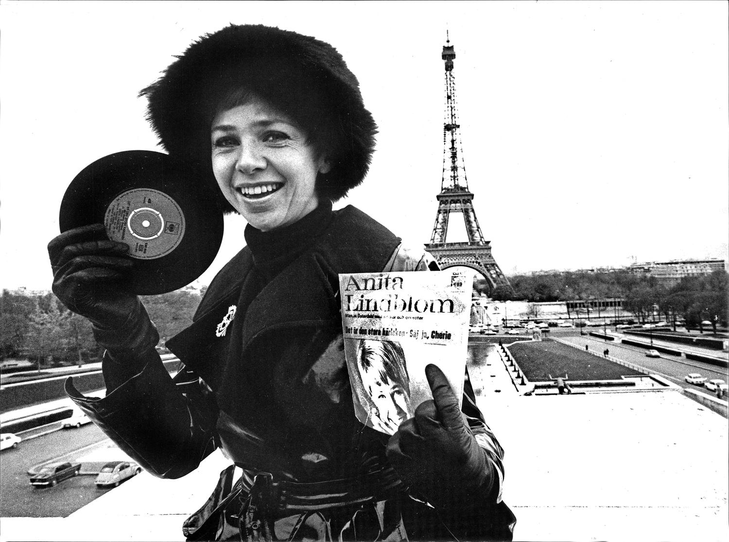 Anita Lindblom i Paris 1969 för ett uppträdande.