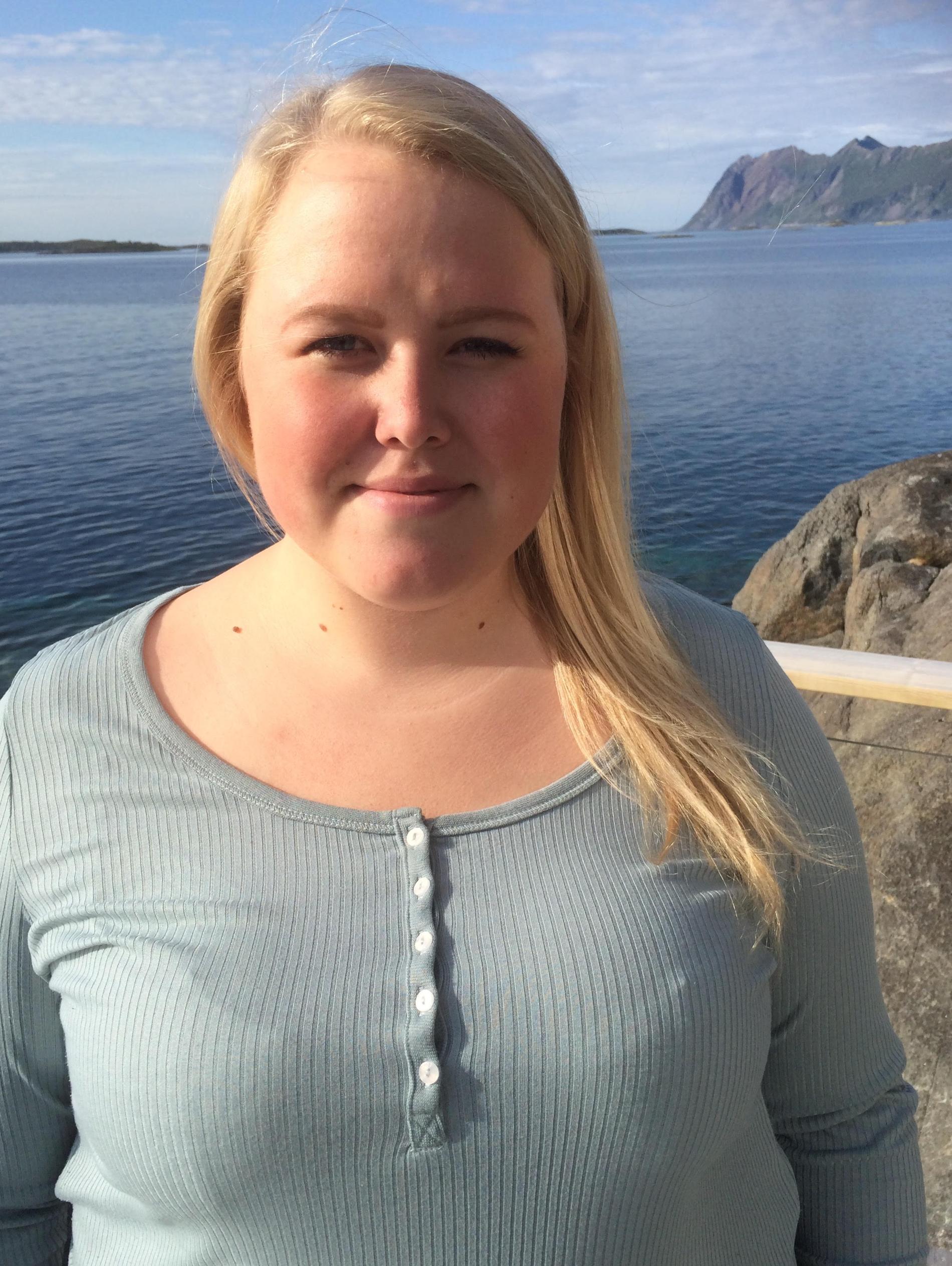Hanna Linaker är fortfarande aktiv inom  norska Arbeiderpartiet. Hon leder ungdomsavdelningen i Bardu kommun.