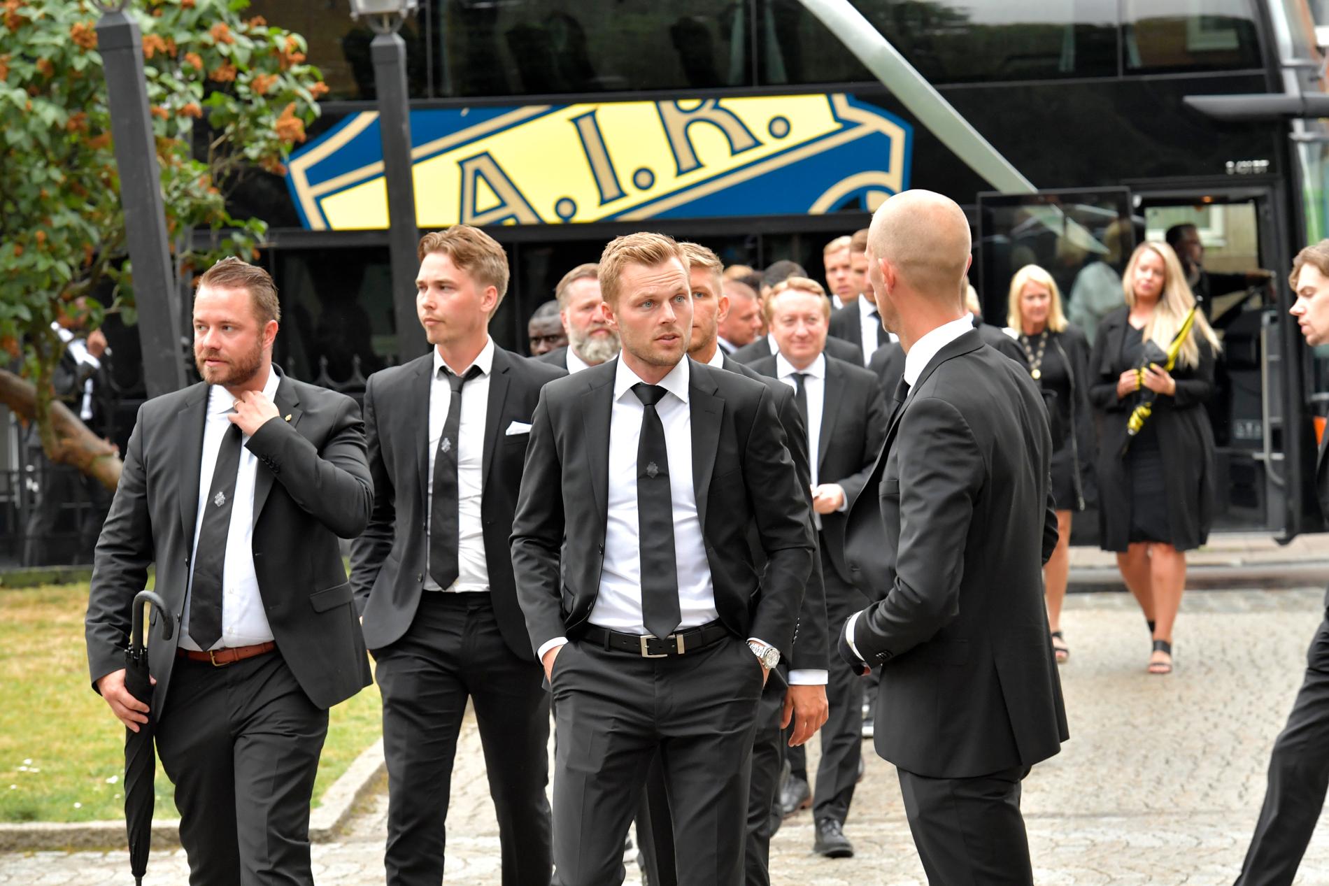 AIK-spelarna anlände tillsammans.