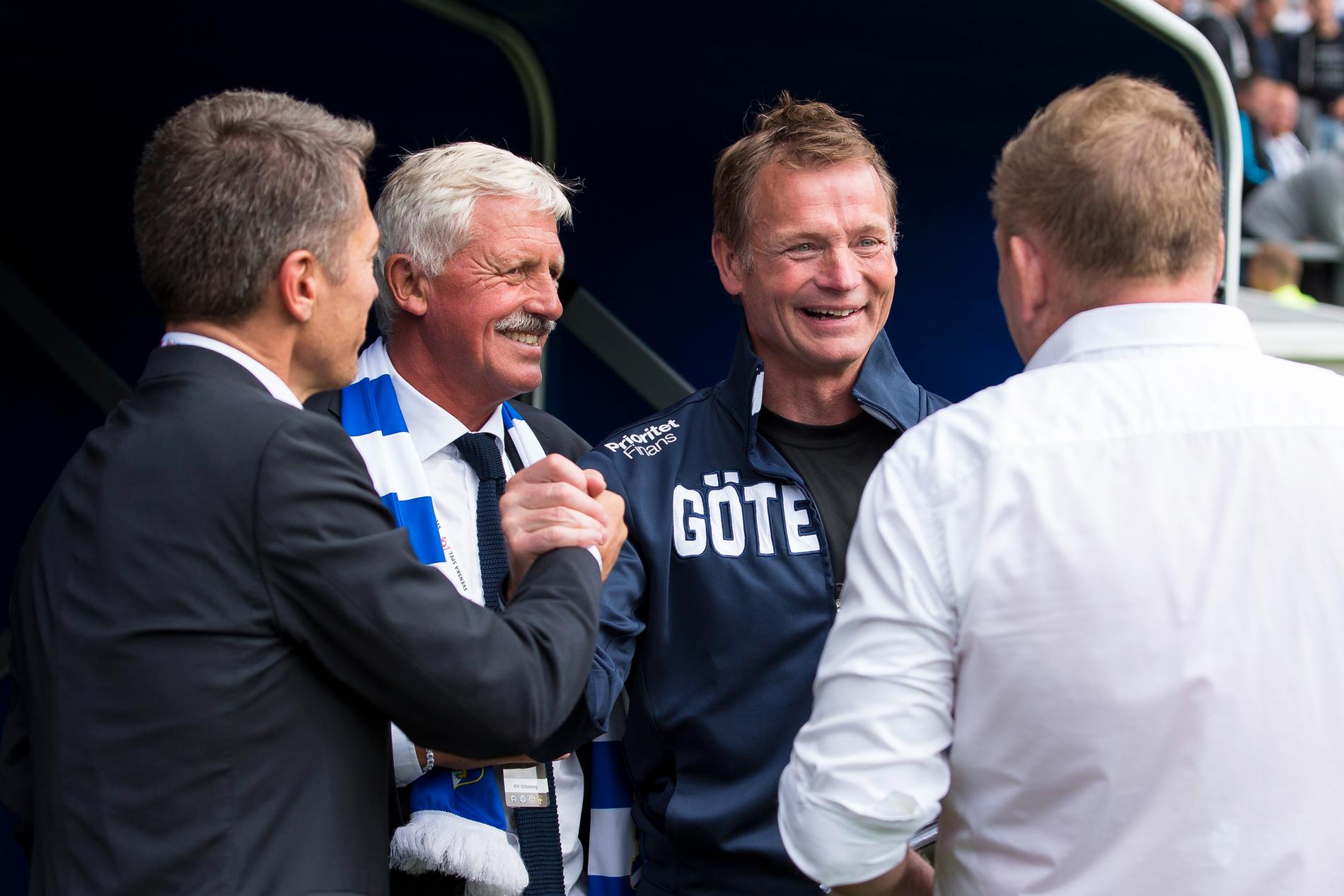 Det var glada miner på Mats Gren, Frank Andersson, Torbjörn Nilsson och Alf Westerberg efter segern.