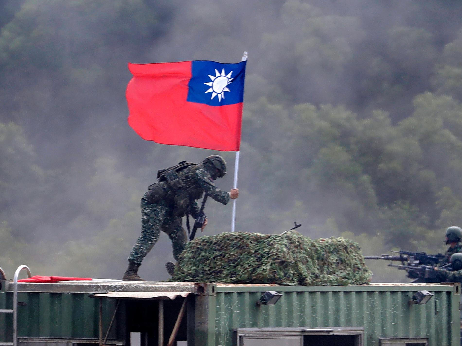 Kinas stridsplan flög nära Taiwan