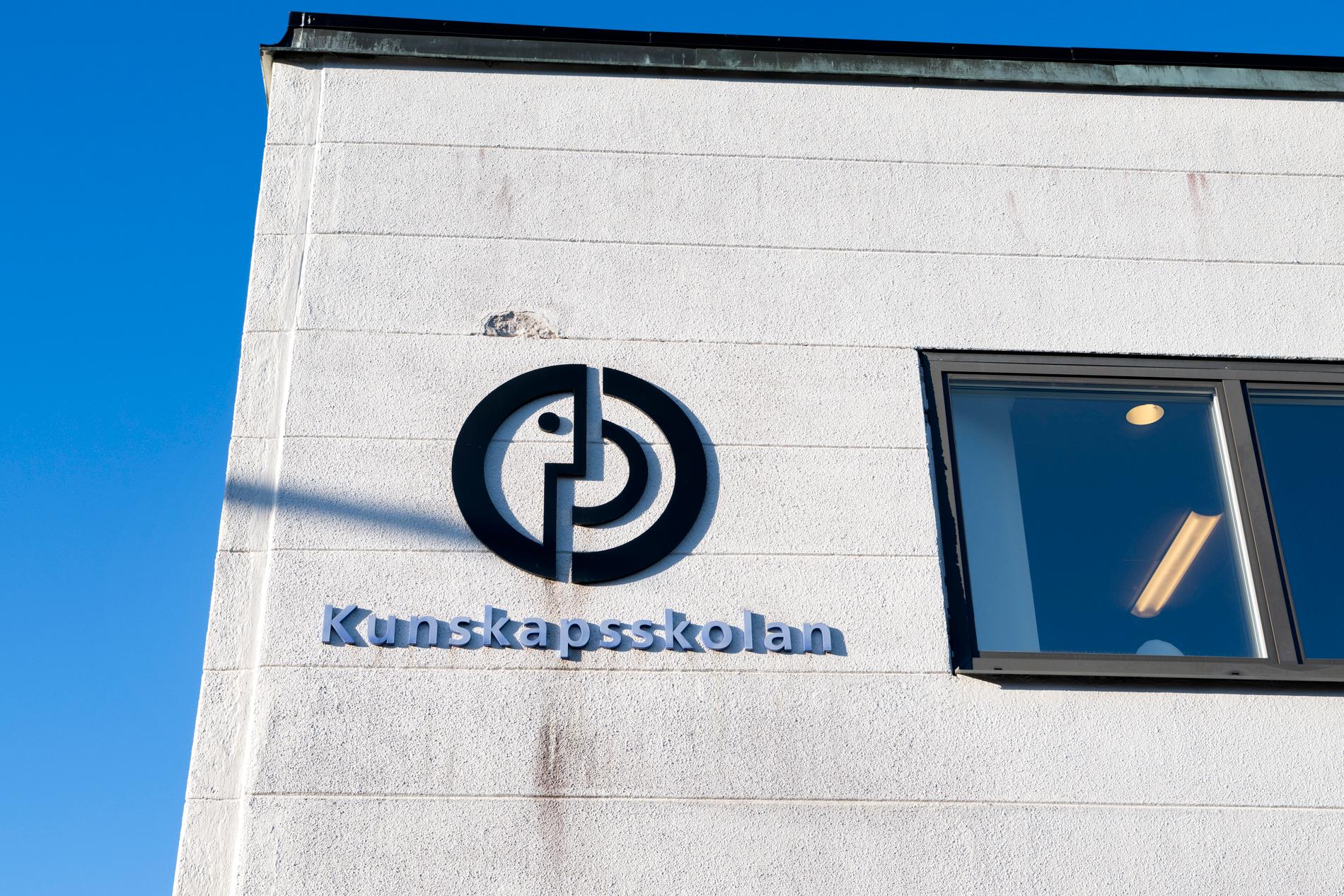 Kunskapsskolan öppnade första skolan i Sverige år 2000 och är i dag en av landets största skolkoncerner med 14 500 elever. 