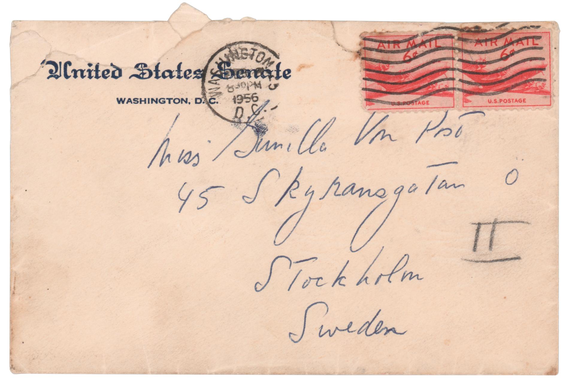 Brev som John F Kennedy skrivit till svenska Gunilla von Post ska säljas på auktion.