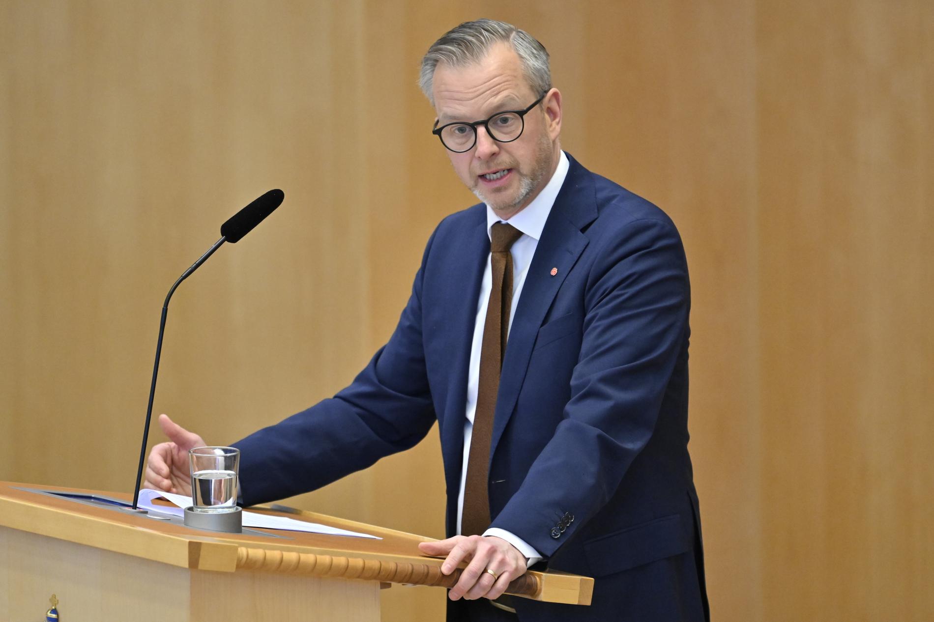 Socialdemokraternas ekonomiskpolitiska talesperson Mikael Damberg under  måndagens debatt i riksdagen om regeringens vårbudget.