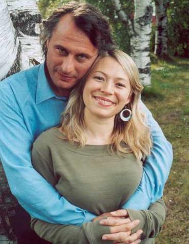 Michael Nyqvist och Frida Hallgren.