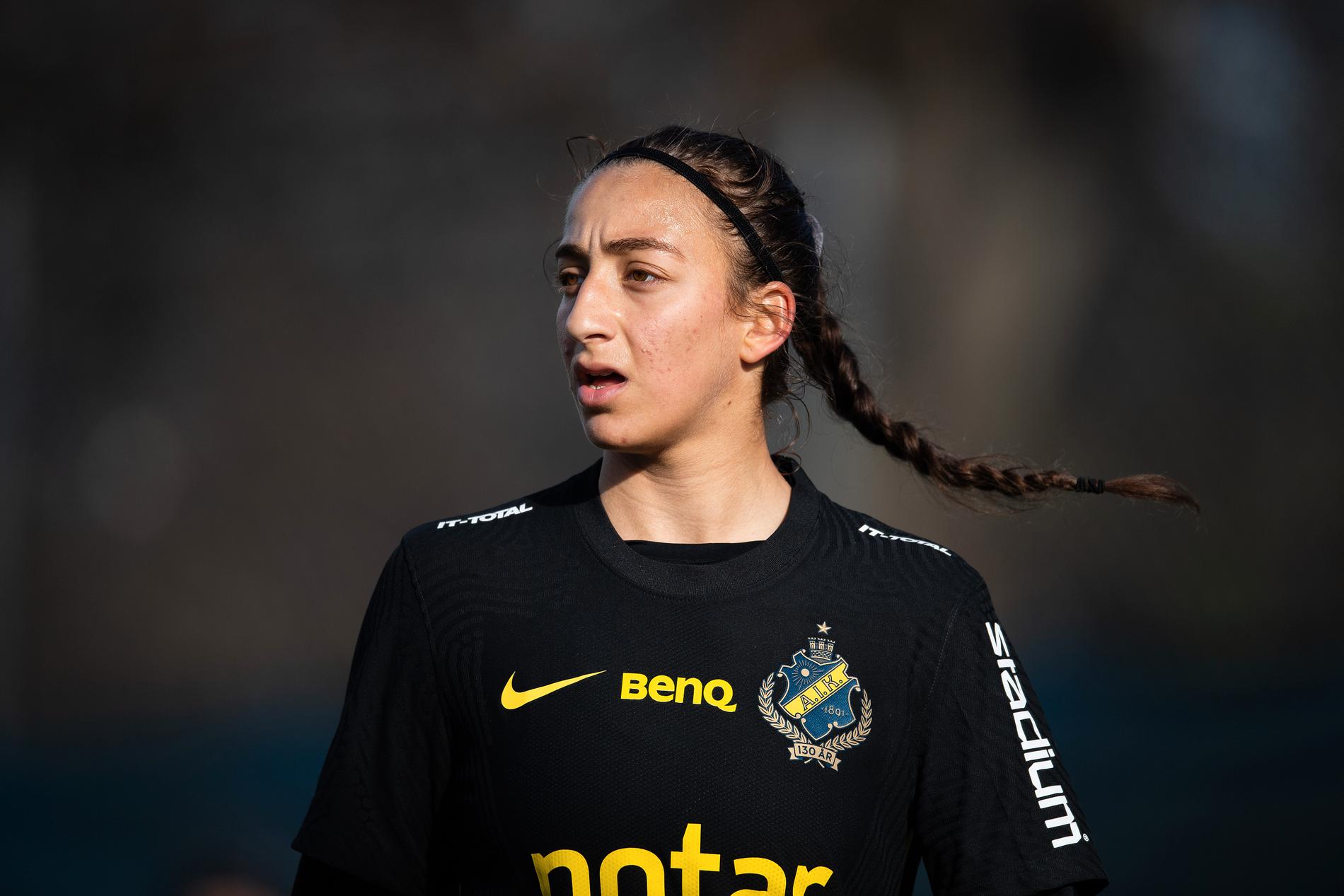 Kafaji gjorde A-lagsdebut för AIK 2019.