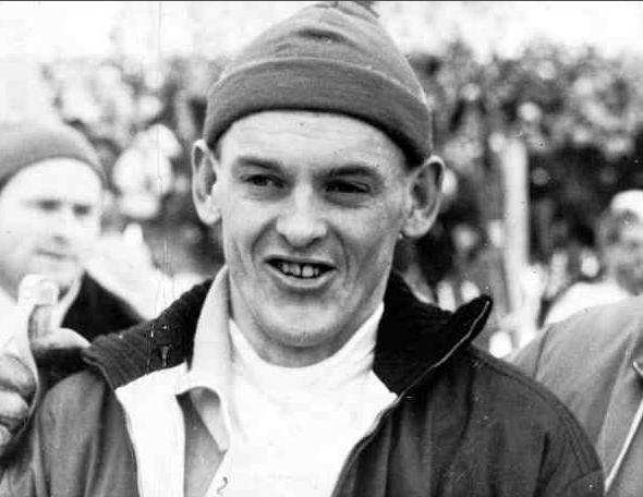 Assar efter målgång i stafetten vid VM i Zakopane 1962, där han tog Sverige till guld. Samma VM tog Assar guld på 15 och silver på femmilen.