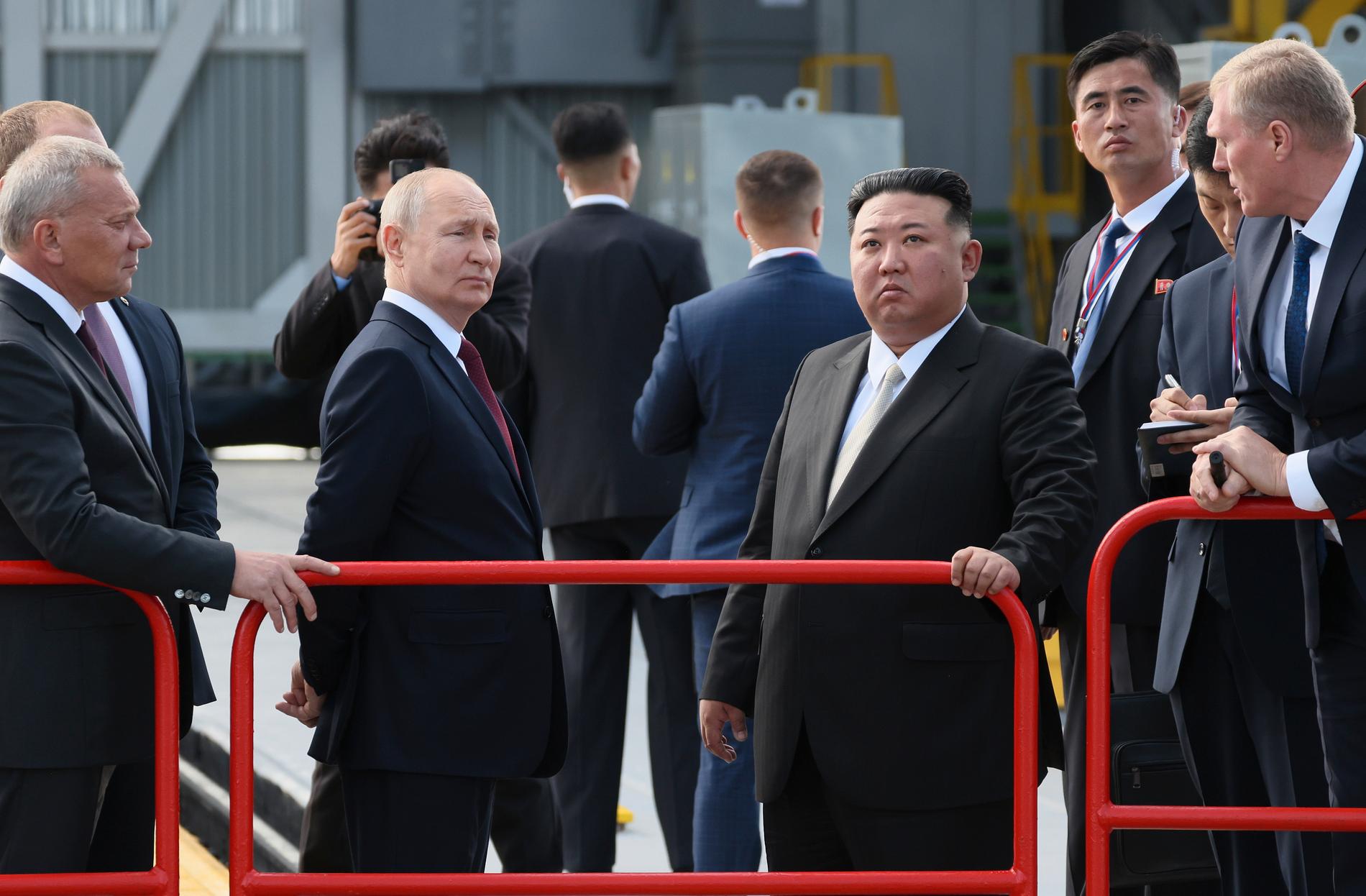 Putin och Kim Jong-un på rymdbasen Vostochny.