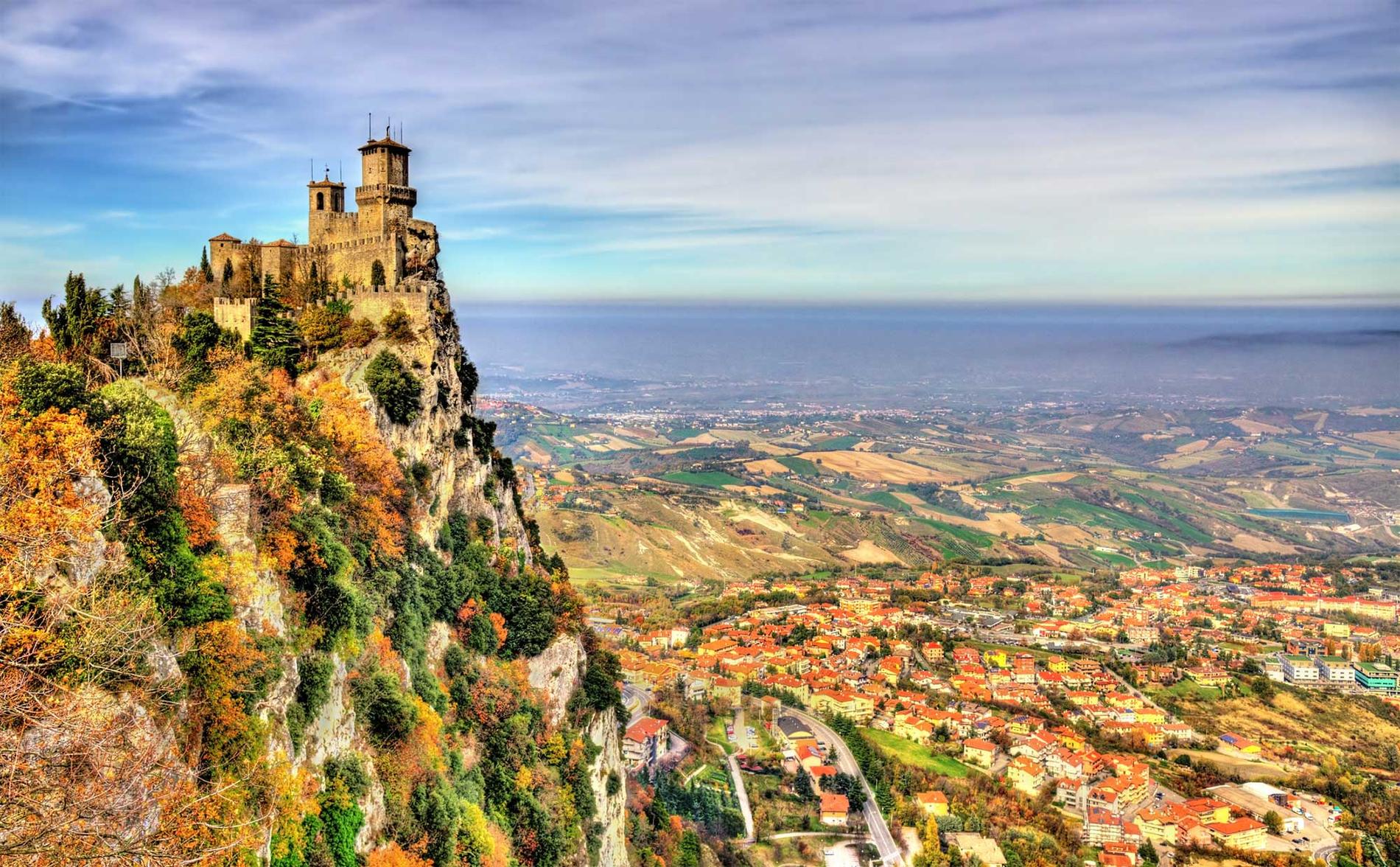 Pytteriket San Marino, nära Rimini på Italiens ostkust, har bara drygt 30 000 invånare.