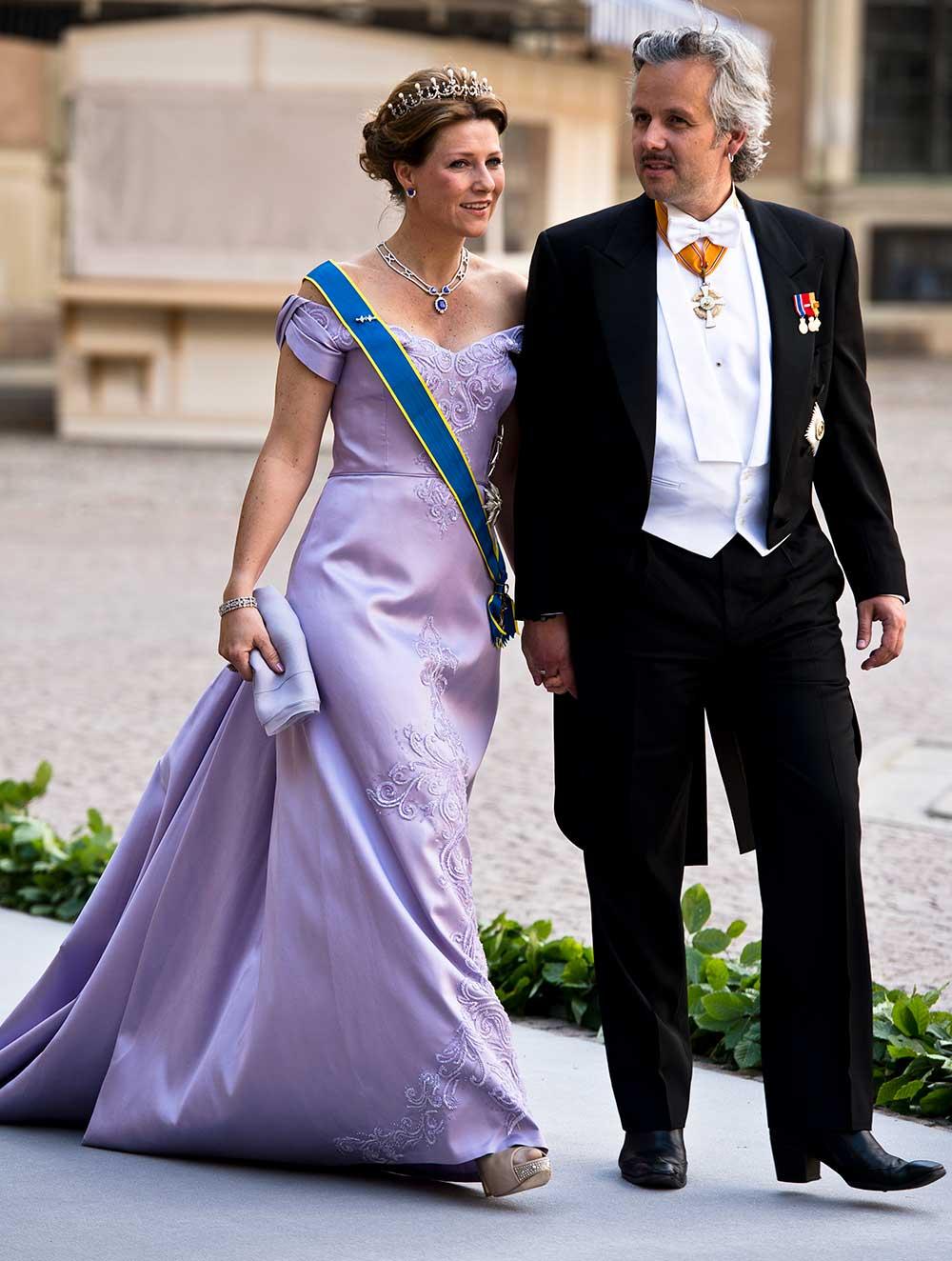 Prinsessan Märtha Louise och Ari Behn vid Madeleines och Chris O’Neills bröllop 2013. 