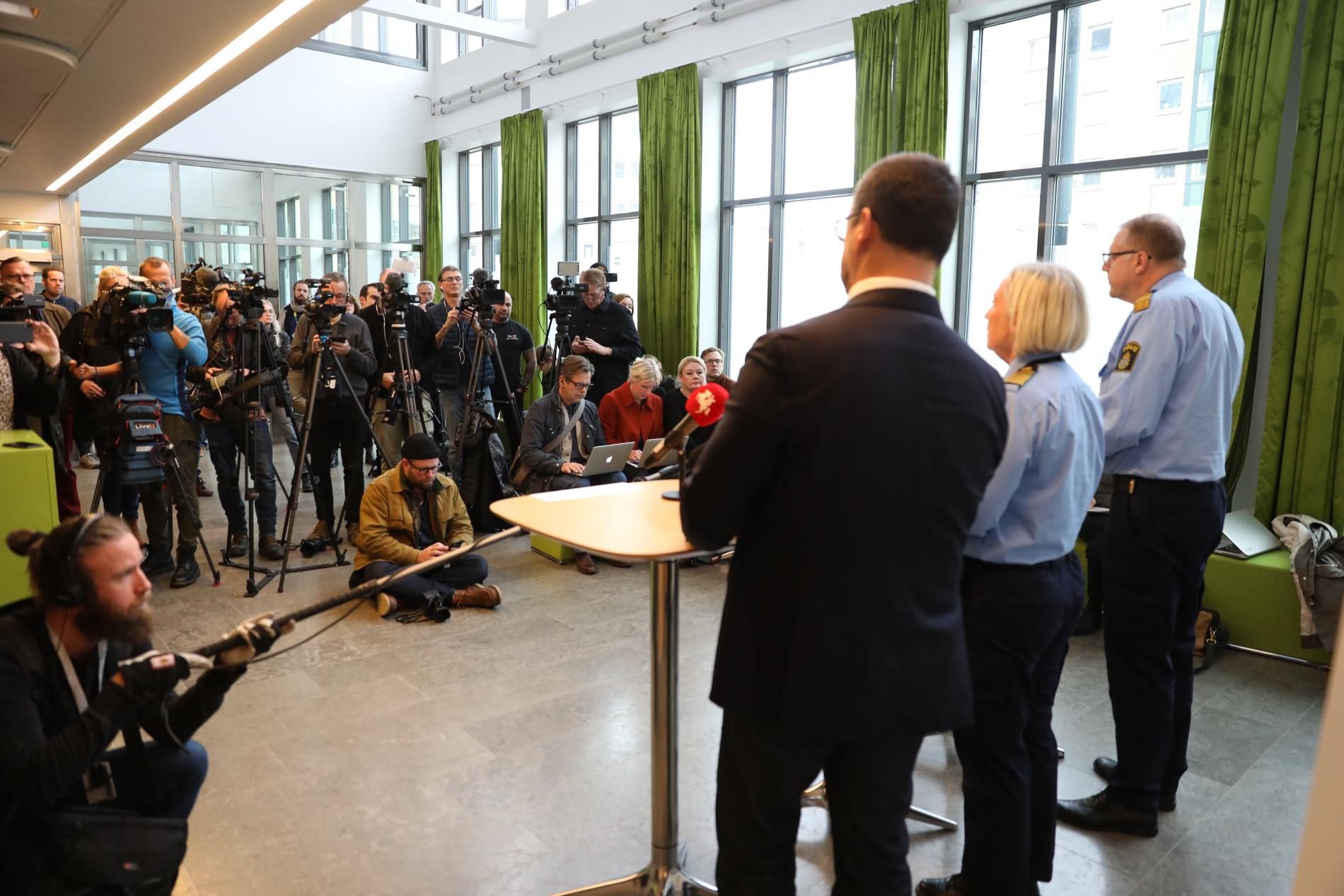 Malmöpolisen håller pressträff efter mordet på Jaffar, 15