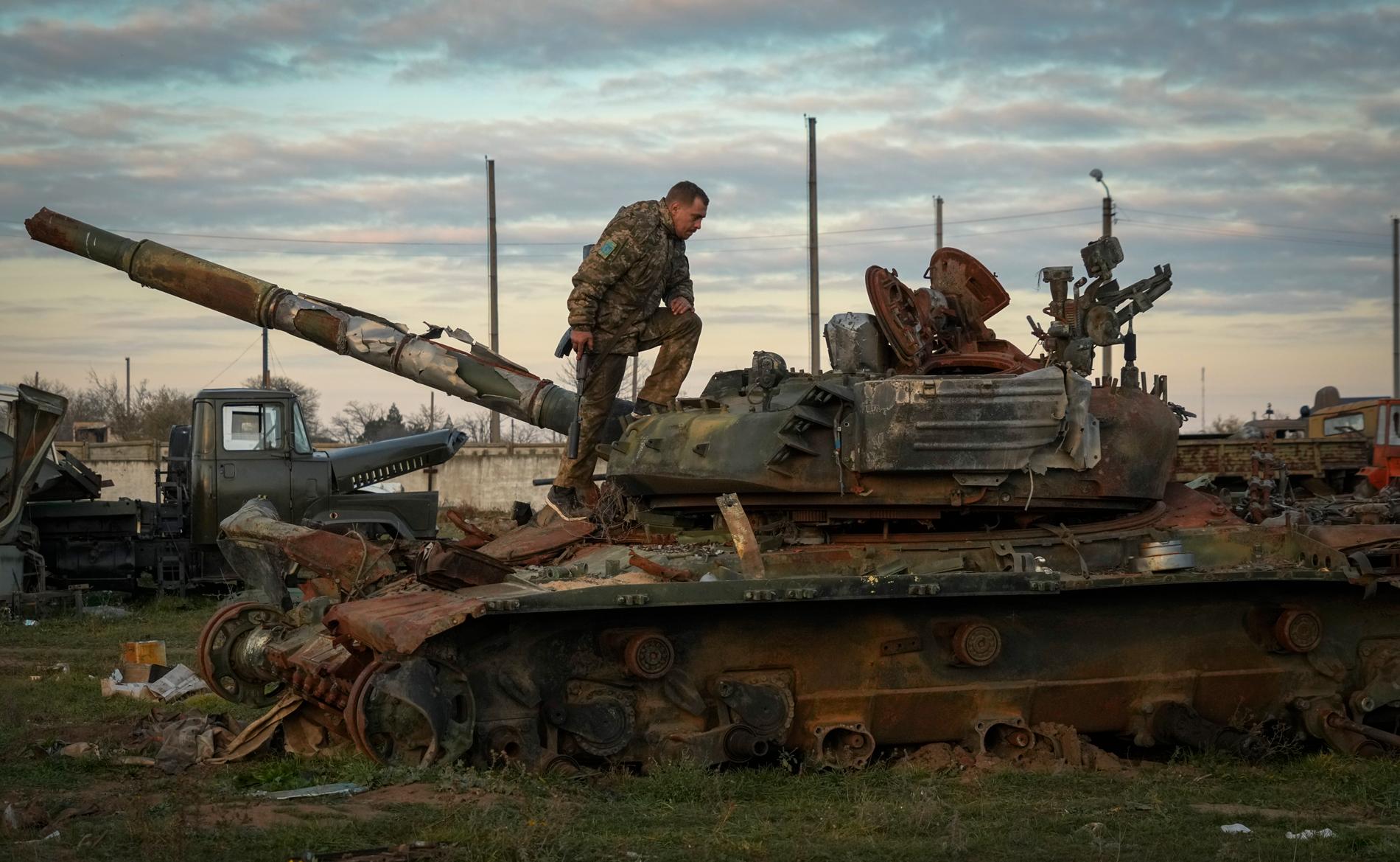 I maj spreds ett klipp som påstås visa hur det svenska granatgeväret slår ut en av Rysslands mest avancerade stridsvagnar, T-90M.