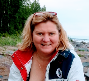 Erika Hansson, ordförande i Luleå skärgårdsförening, är spindeln i nätet under skräpplockarveckan.