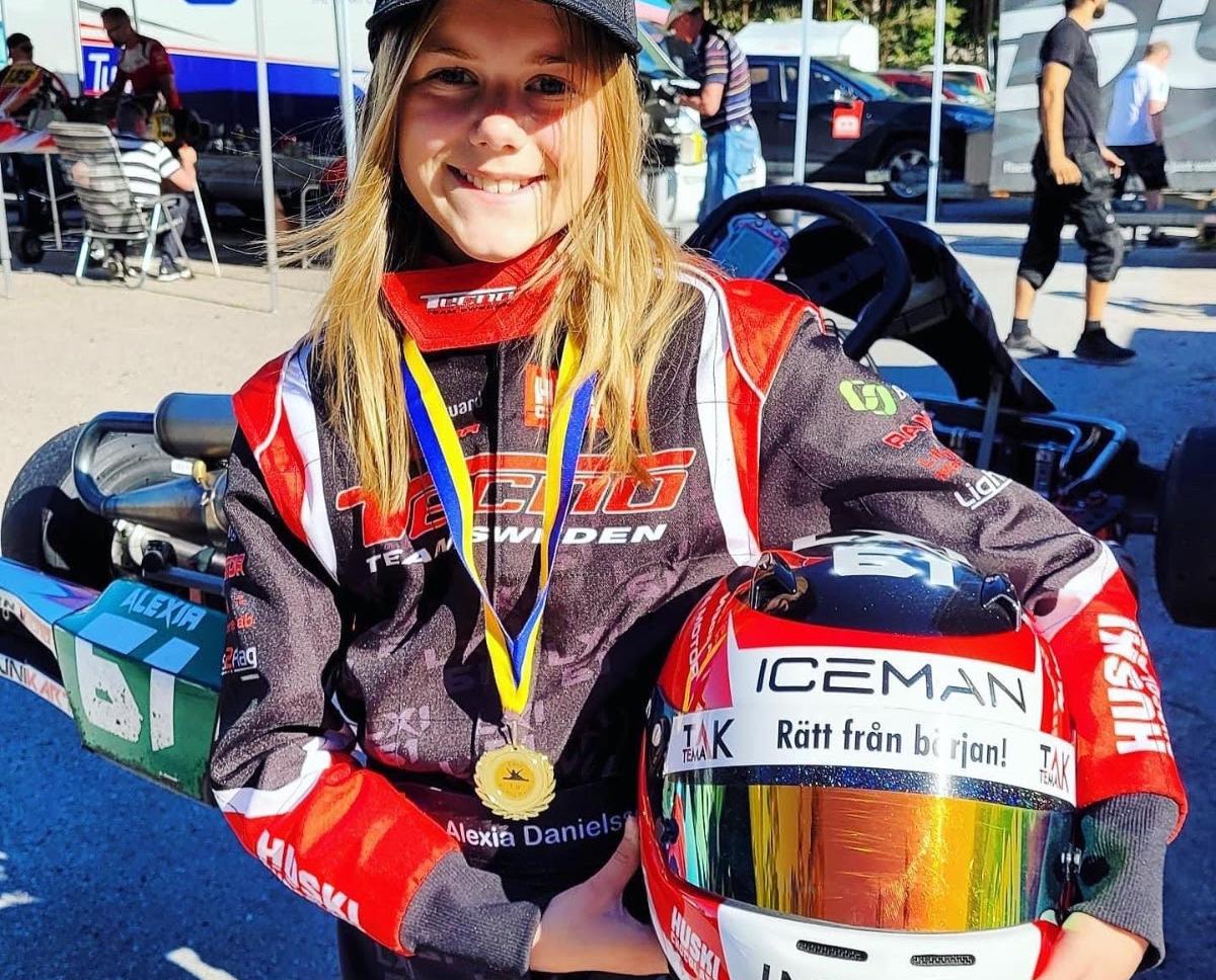 Alexia Danielsson är yngste föraren någonsin i Sverige att tilldelas tävlingslicens för formelbil.