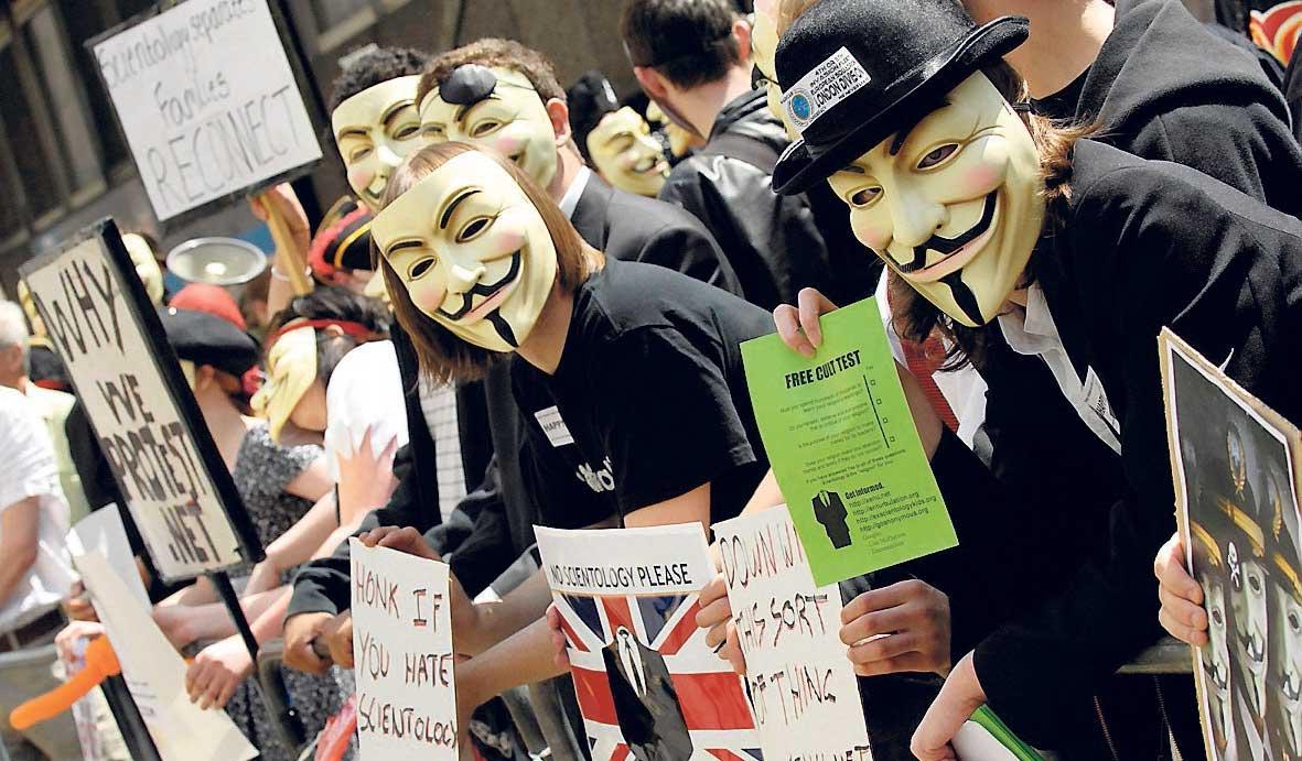 Anonymous protest mot Scientologikyrkan.