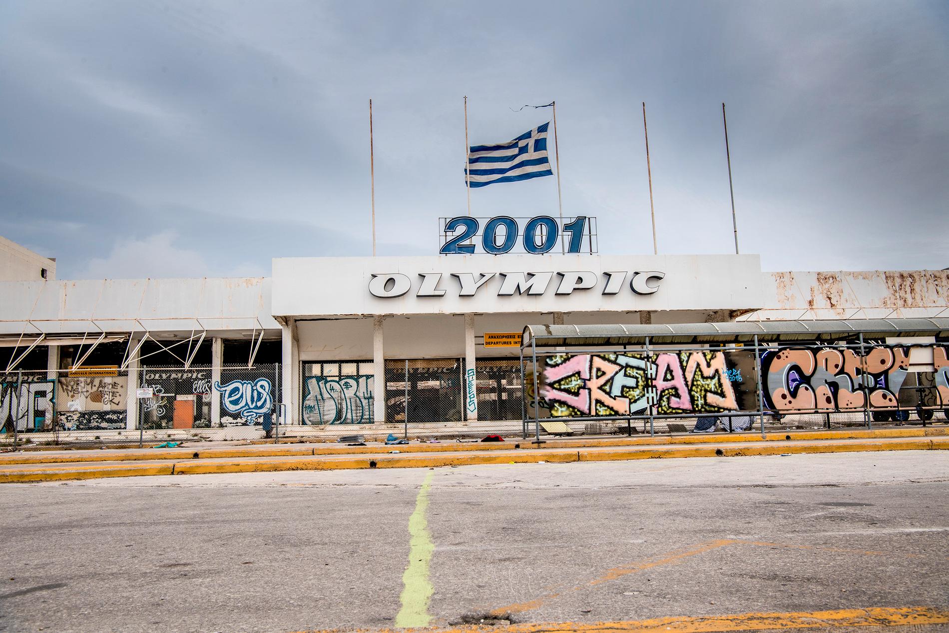Atens gamla flygplats Hellenikon är i dag ett läger för flyktingar och migranter.