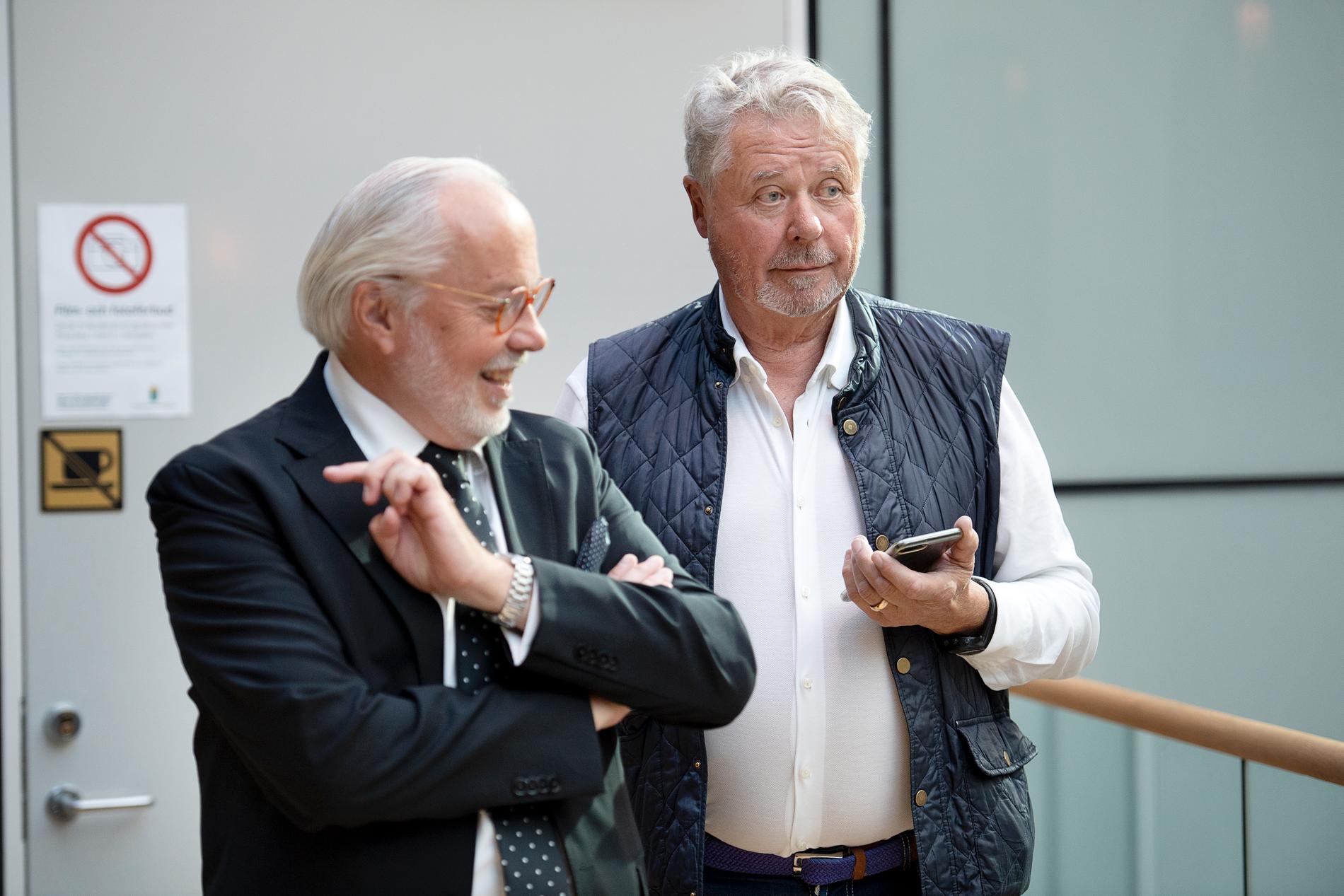 Percy Nilsson (till höger) med sitt ombud Lars Kruse, Skånes skickligaste brottmålsadvokat.