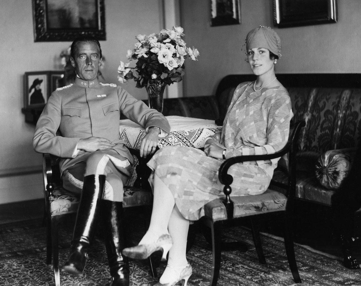 Greve Folke Bernadotte tillsammans med hustrun Estelle Manville.