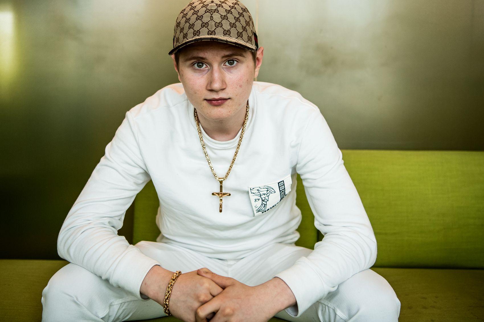 Rapparen Nils ”Einár” Grönberg, 19, sköts ihjäl med två skott.