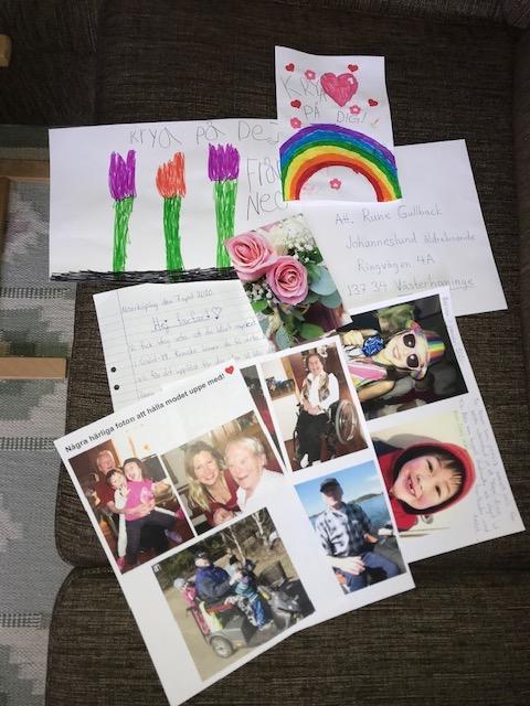 Krya på dig hälsningar i form av teckningar, brev och foton som Melinda och barnen skickade till Rune efter att han testat positivt för coronaviruset. 