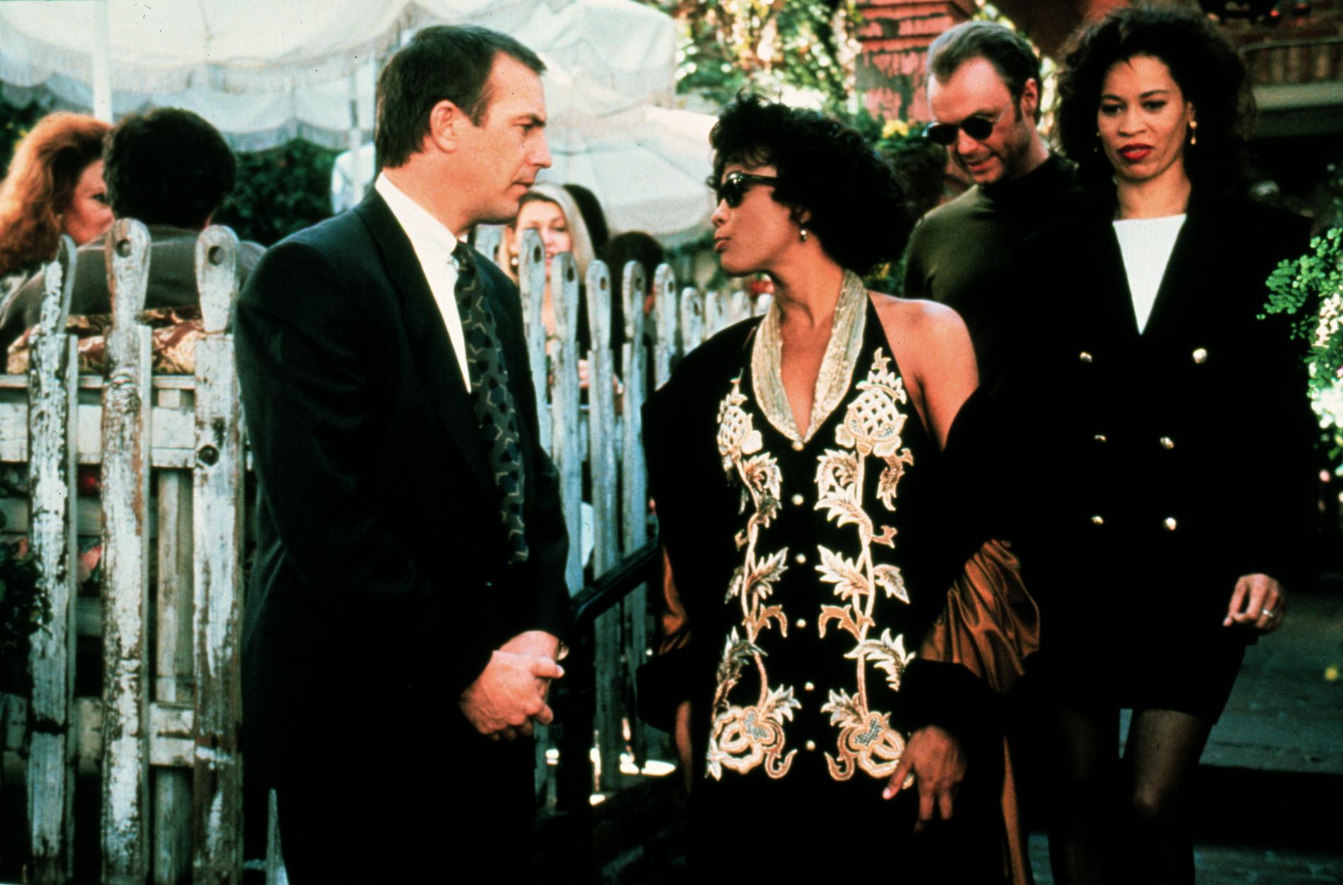 Kevin Costner och Whitney Houston i ”The bodyguard”.