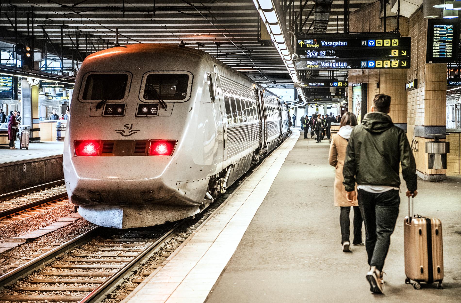 Tåg vid Stockholms central.