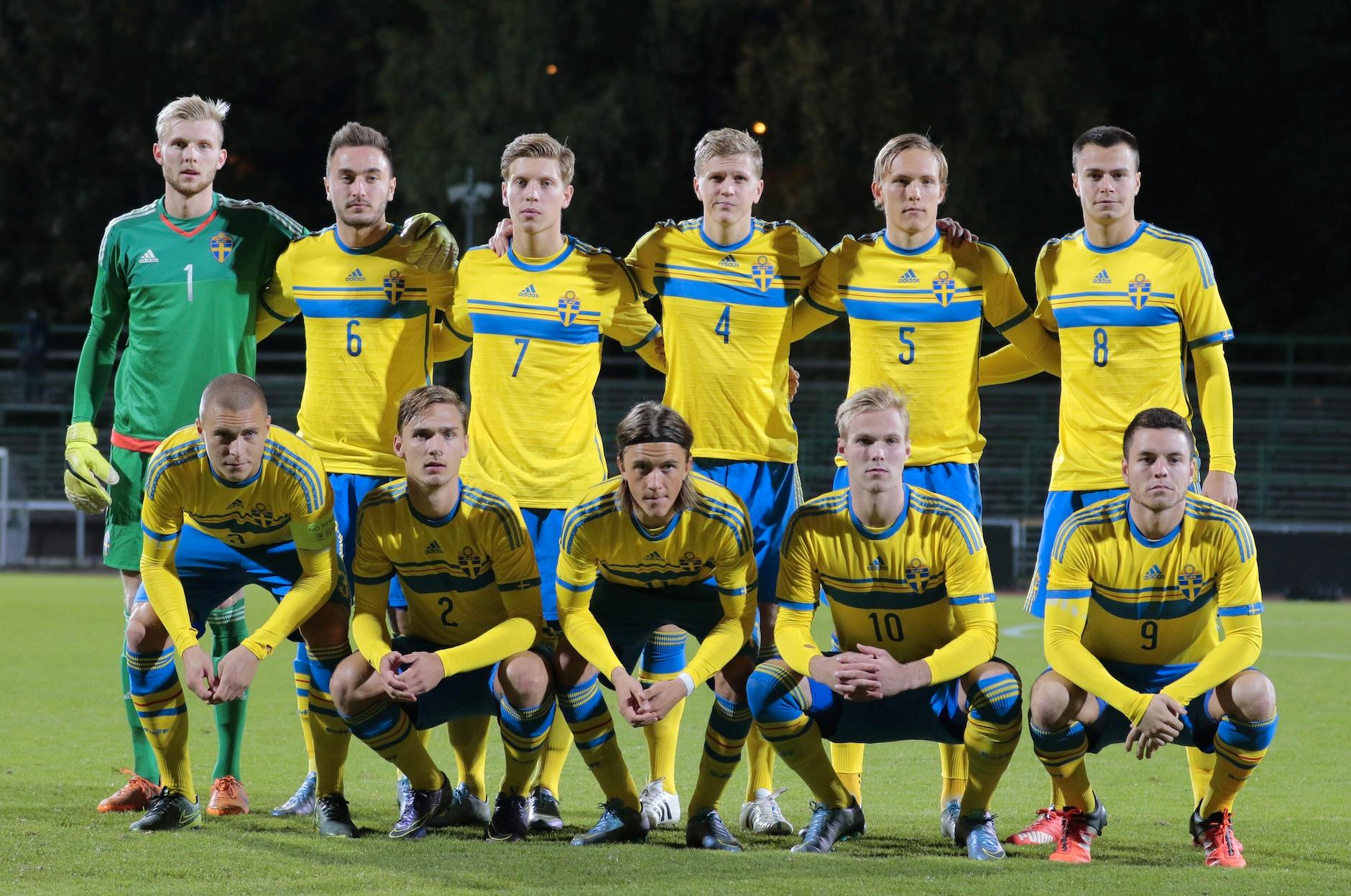Alexander Fransson (7) och Gustav Engvall (10) i EM-kvalet med U21-landslaget.
