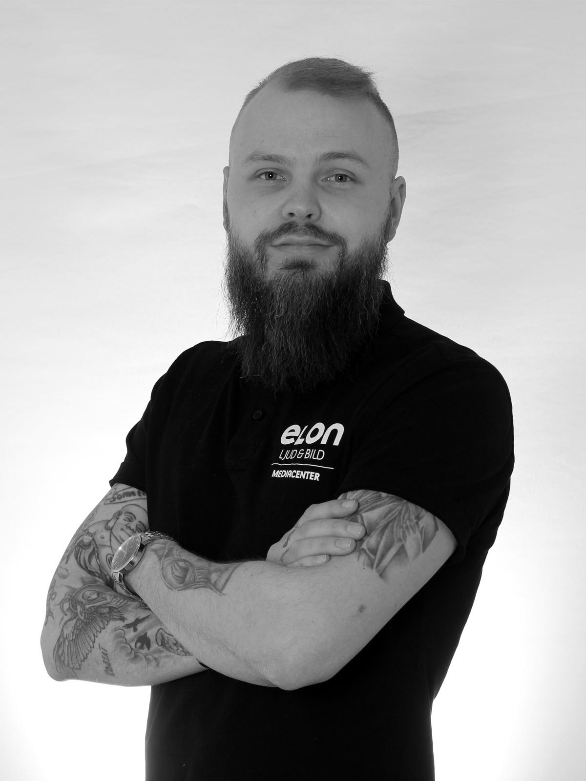 Chris Andersson är butikssäljare på Elon Ljud & Bild i Mjölby.