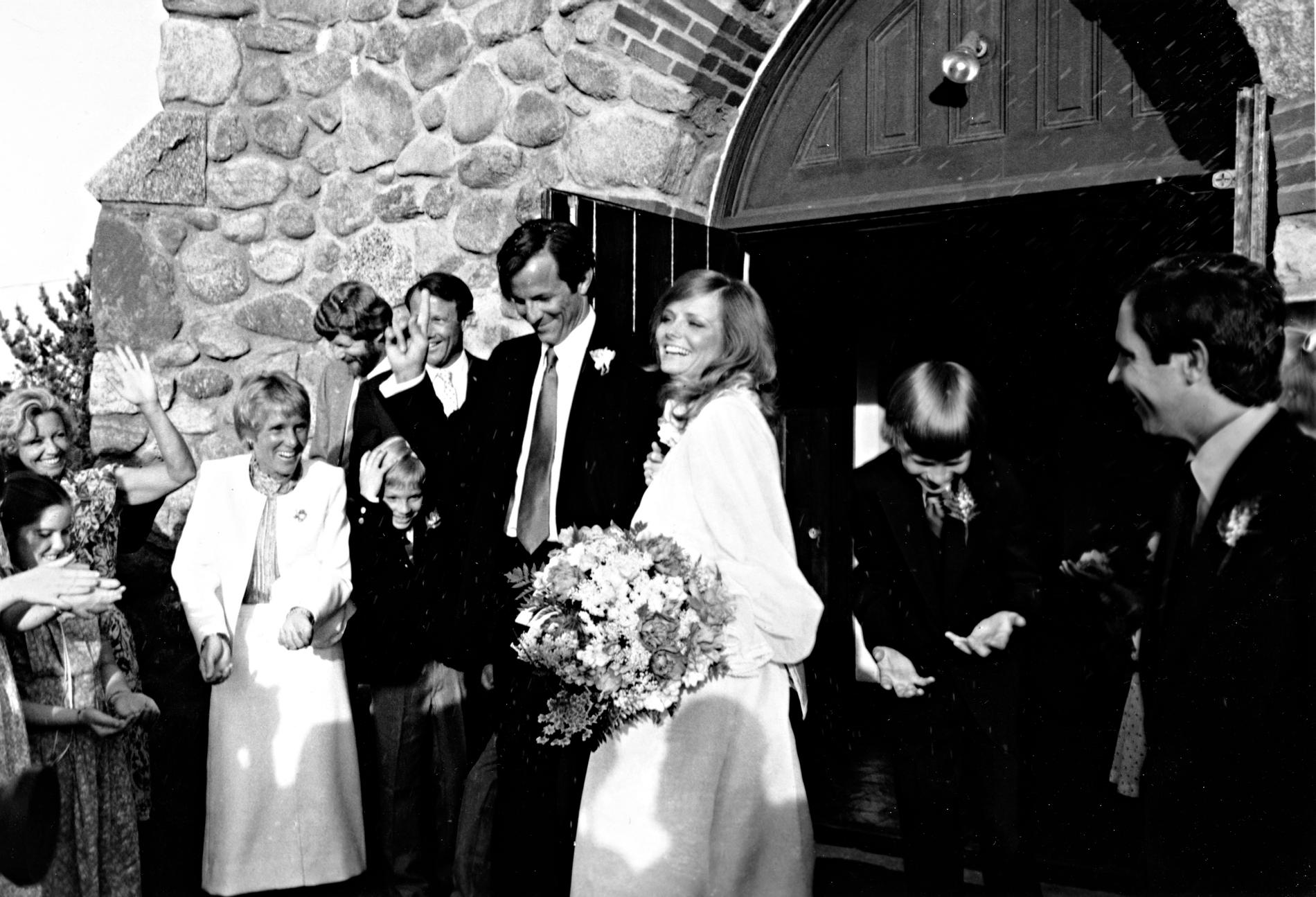 Fotografen Peter Beard och hans dåvarande fru, modellen Cheryl Tiegs gifte sig på Long Island. Arkivbild.
