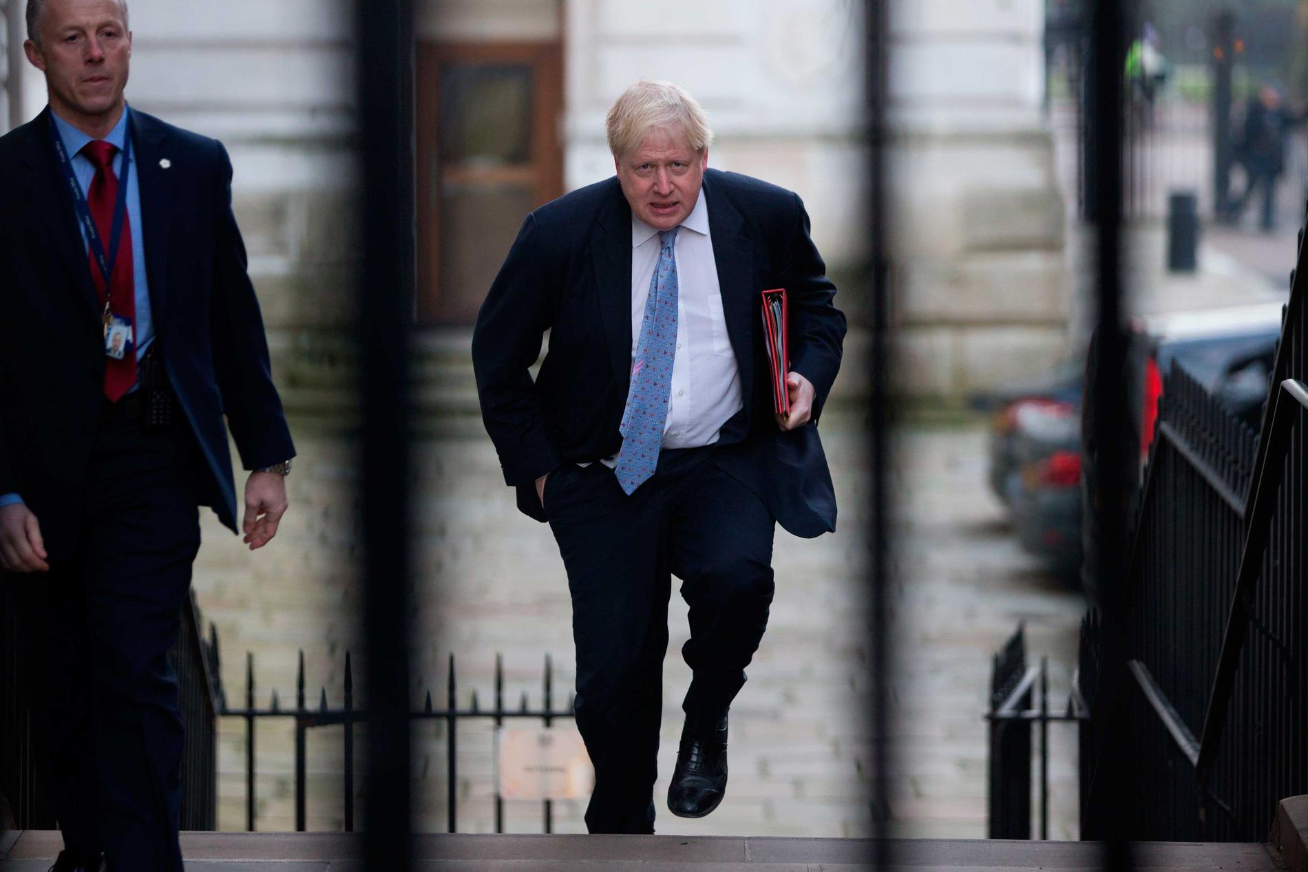 Storbritanniens utrikesminister Boris Johnson jämförde i veckan Frankrikes president François Hollande med en nazistisk lägervakt.