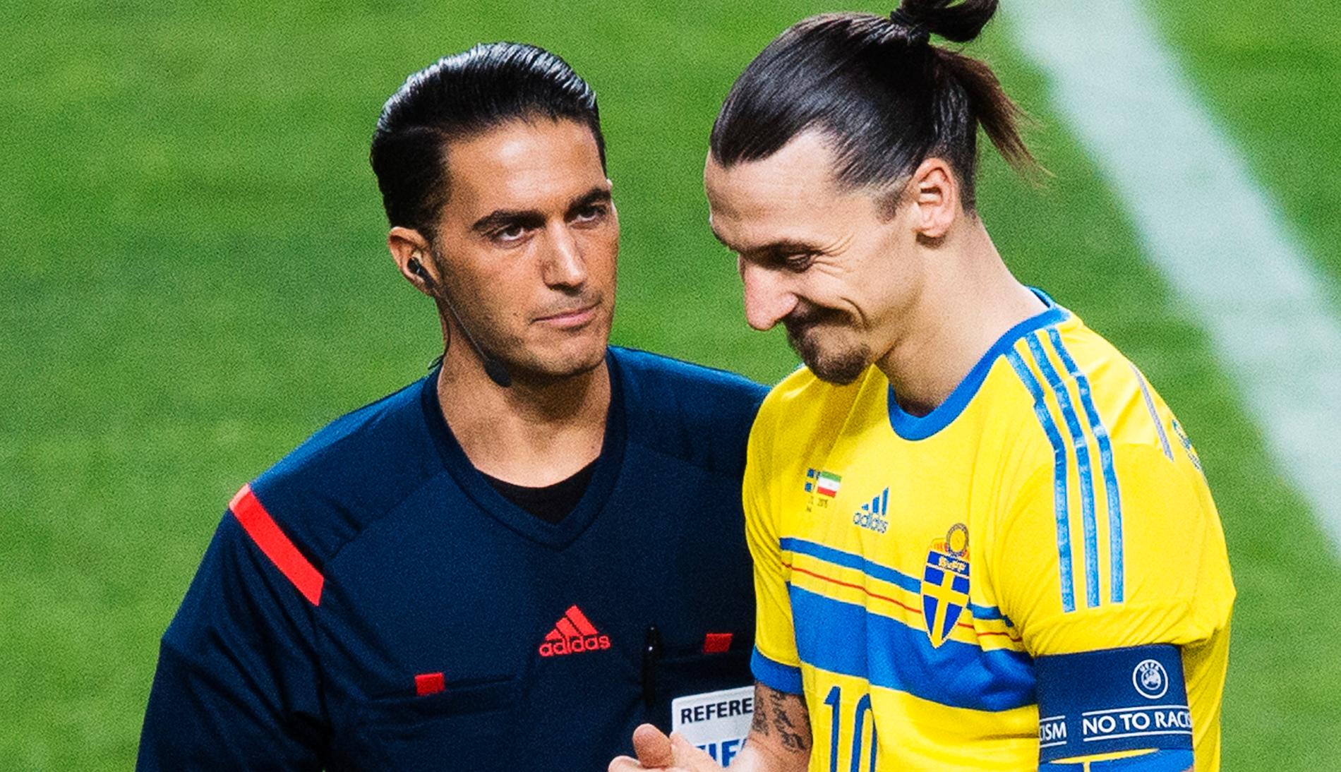 Gözübüyük och Zlatan under Sveriges match mot Iran 2015.
