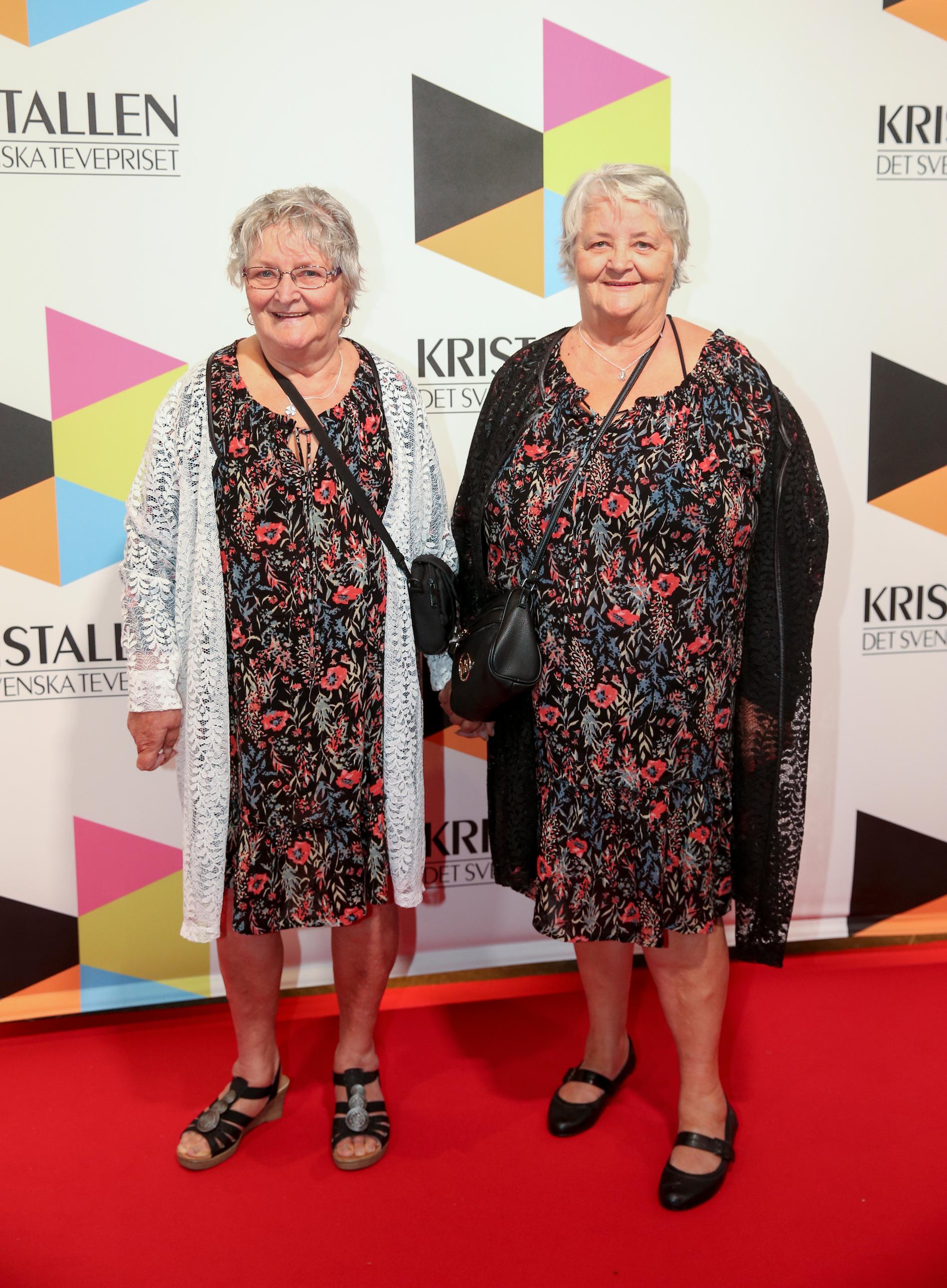 Gunnel Hyvönen och Maritta Söderström på Kristallen-galan 2018. 