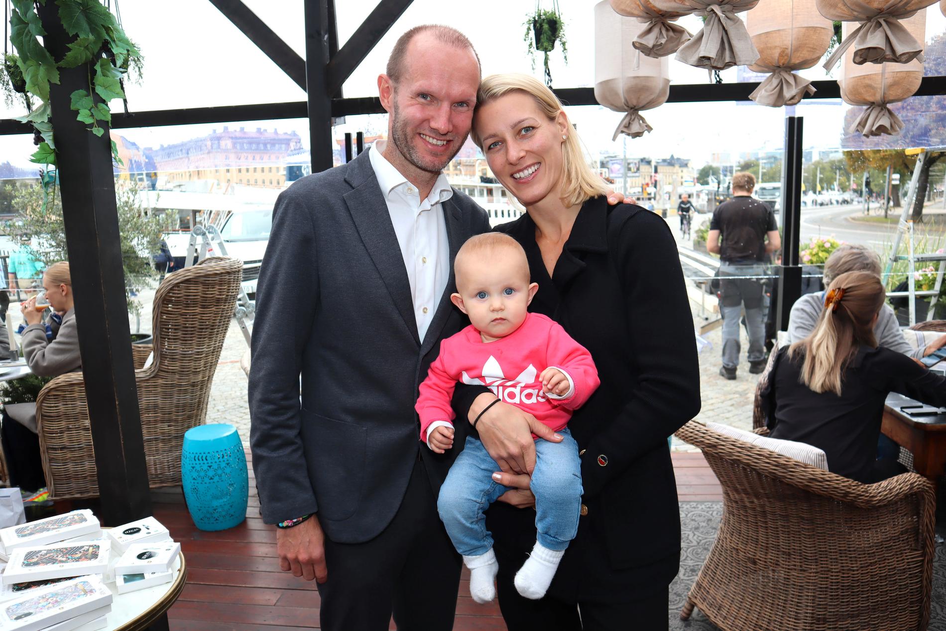 Danijela Rundqvist och Nils Ekman blev föräldrar till dottern Ella i december. 