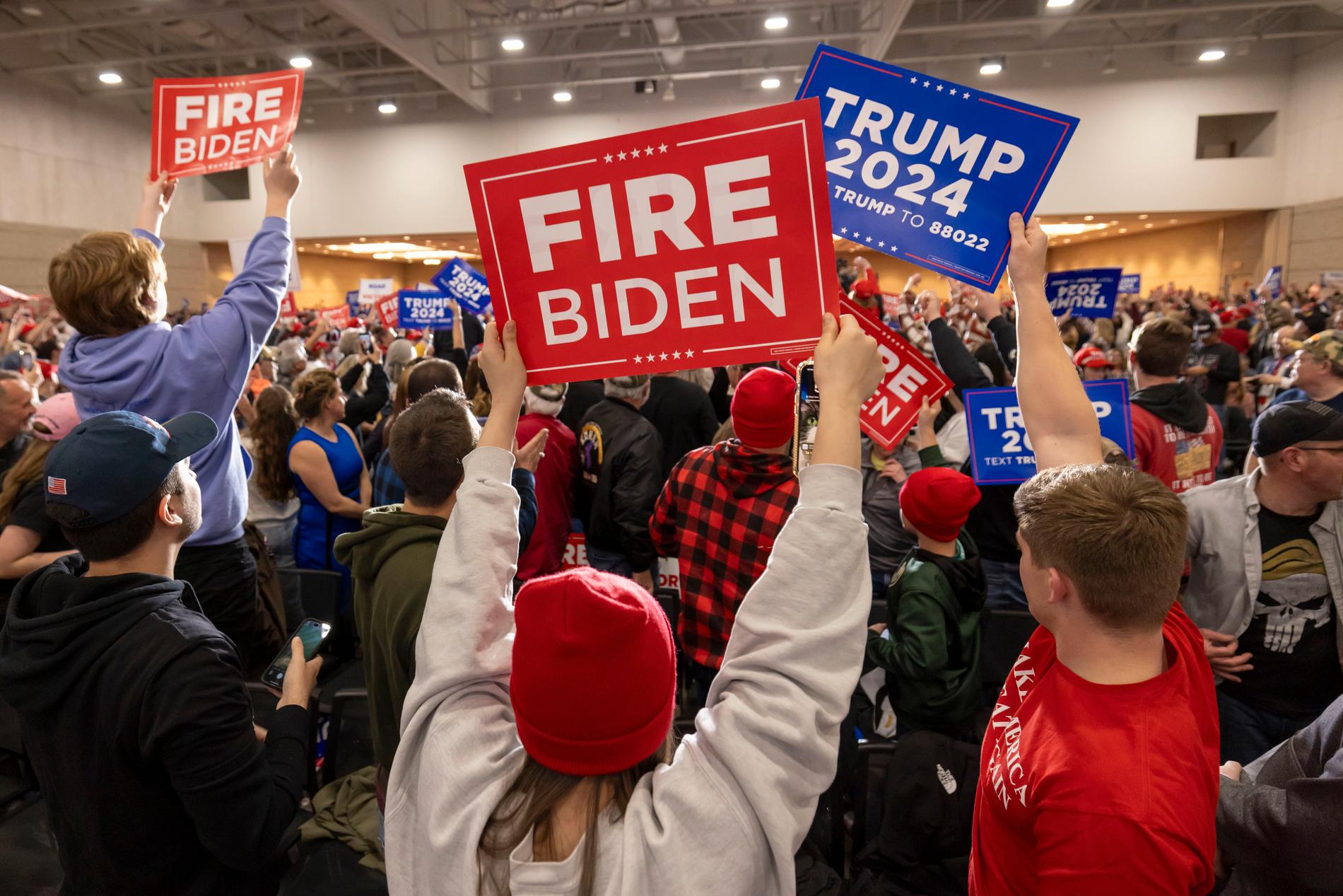 Republikanernas sannolika kandidat i höstens val, expresident Donald Trump, river upp starka känslor. Fotot är taget vid ett valmöte i Wisconsin.