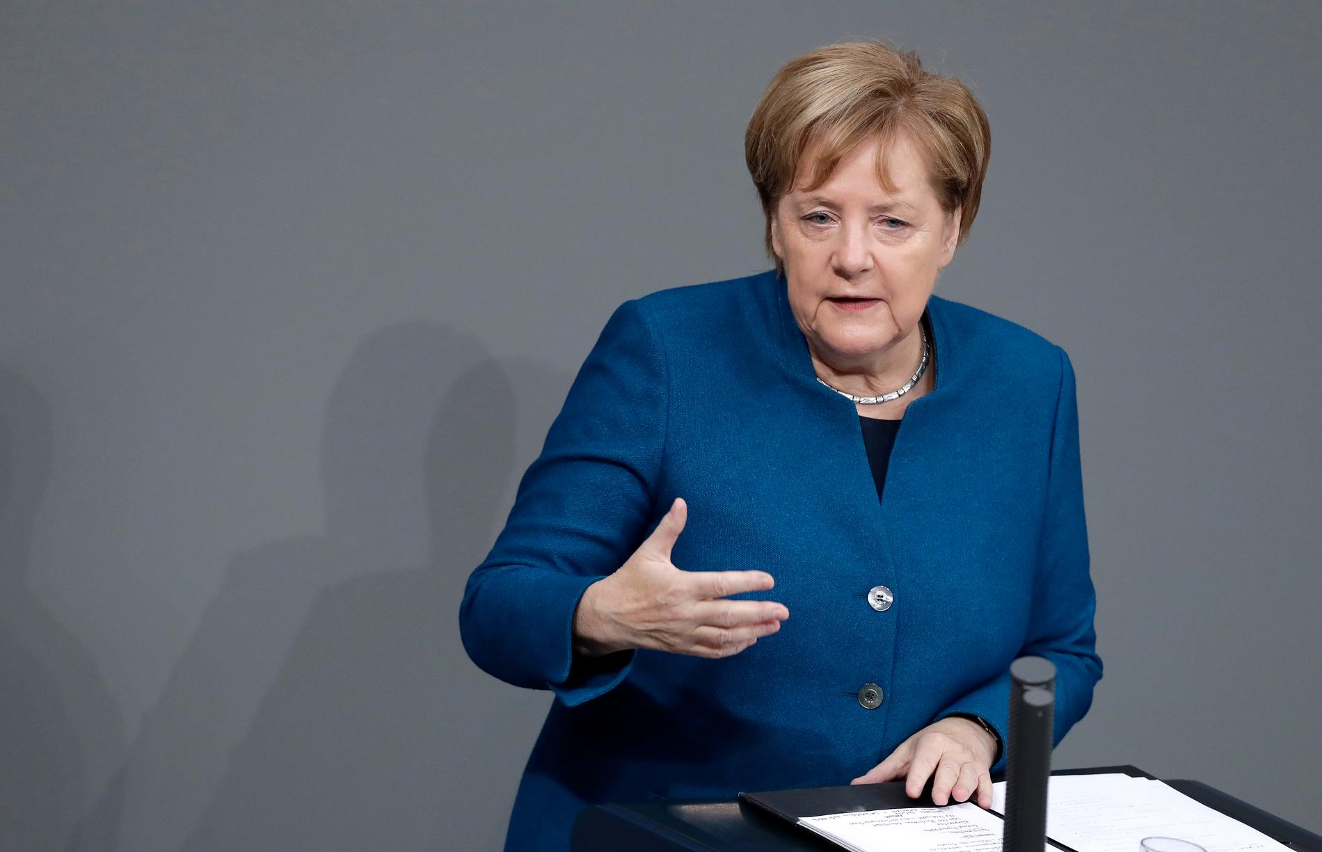 Tyskland säger ja till brexitavtalet, meddelade Angela Merkel vid en budgetdebatt i förbundsdagen.