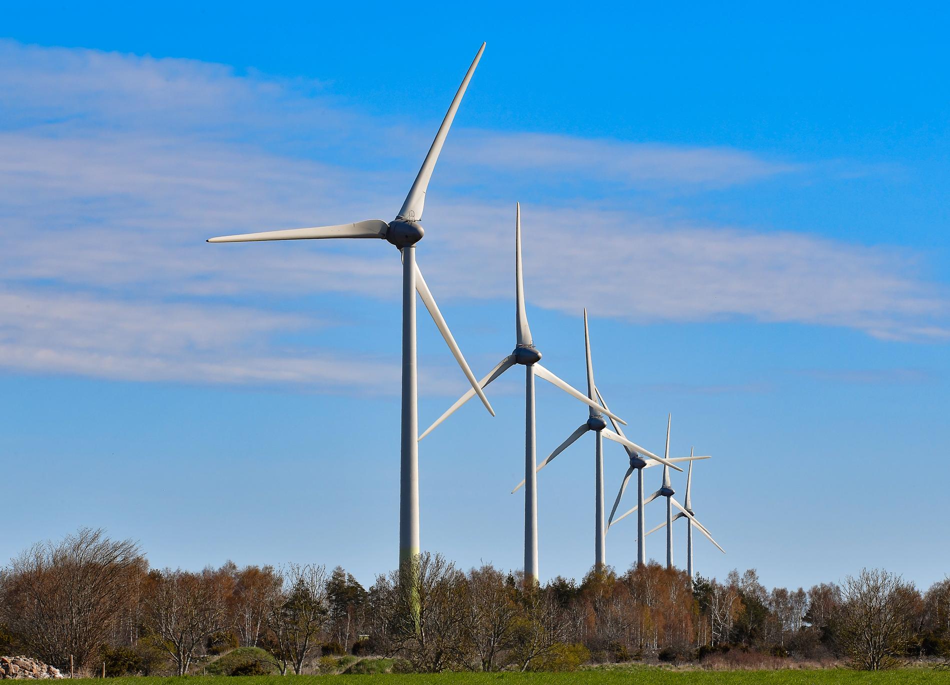 Utan en snabb utbyggnad av landbaserad vindkraft klarar inte Sverige den explosionsartade ökningen av landets el-behov, skriver Wolfgang Hansson.