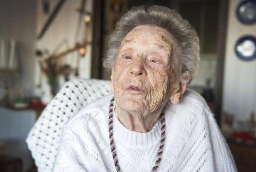 Alice Östlund i Trollhättan fyller 109 år.