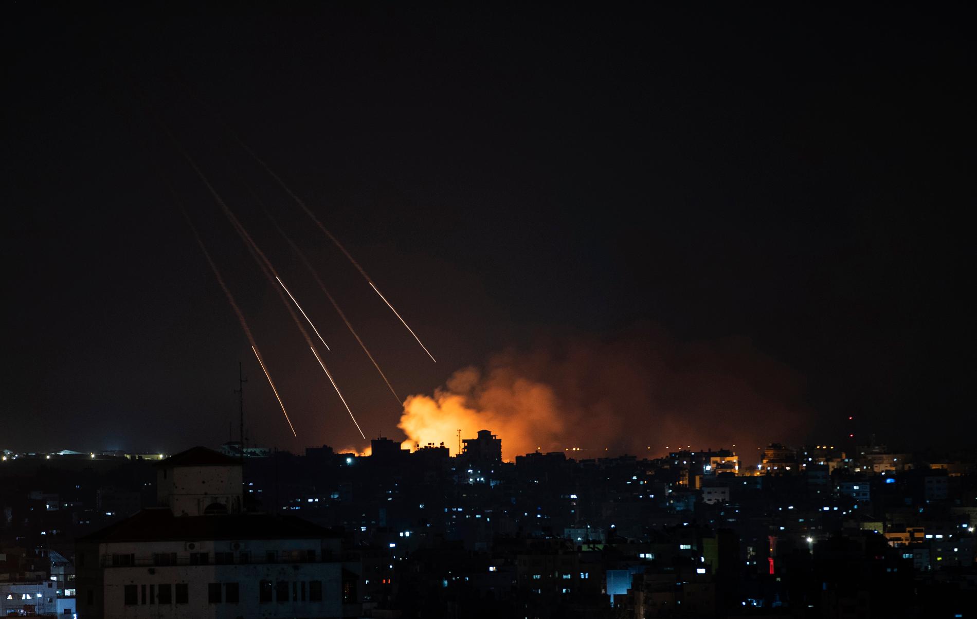 Israeliska flyganfall mot Gaza.