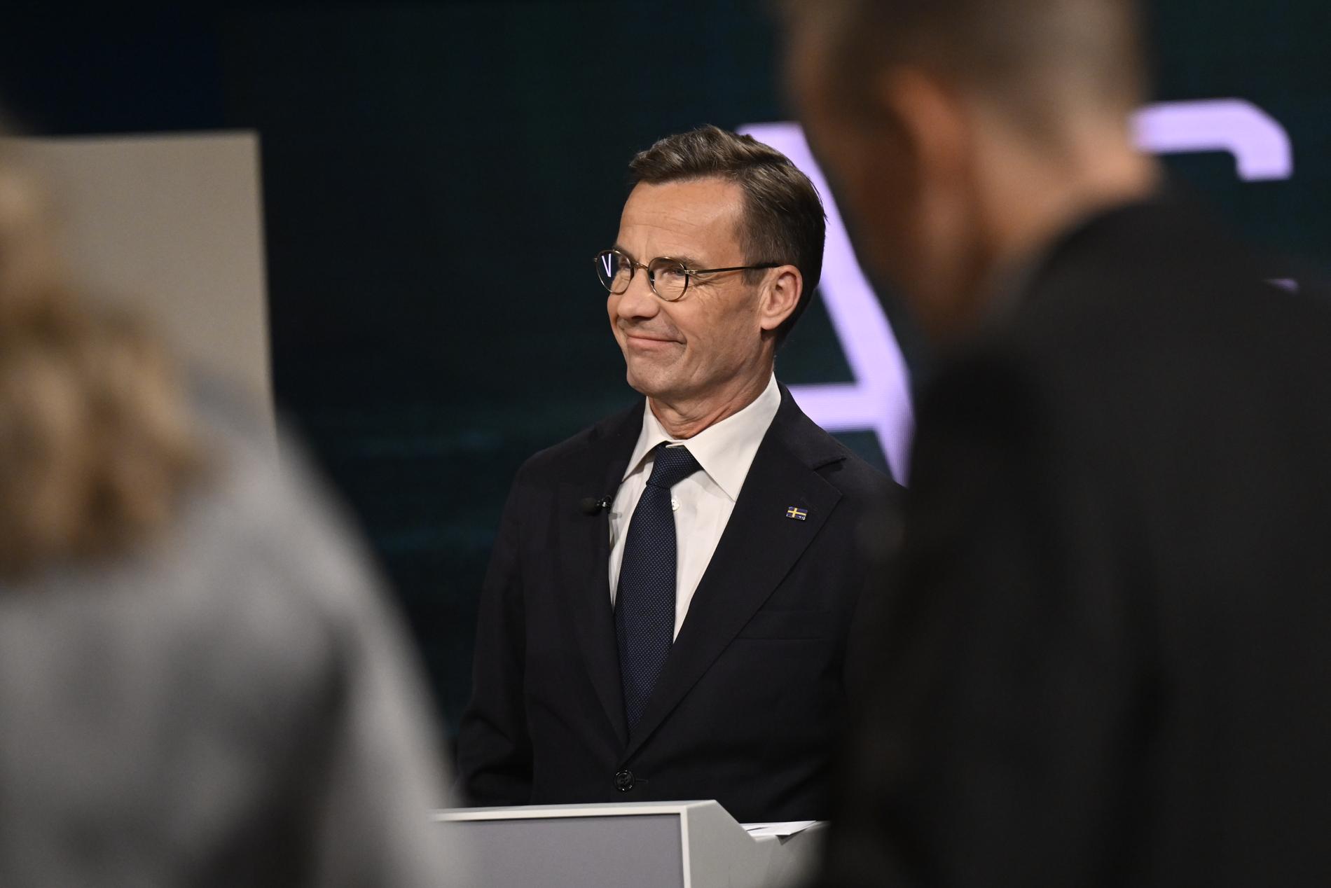Statsminister Ulf Kristersson bjöd in till ”samtal” om gängvåldet under partiledardebatten i söndags. 