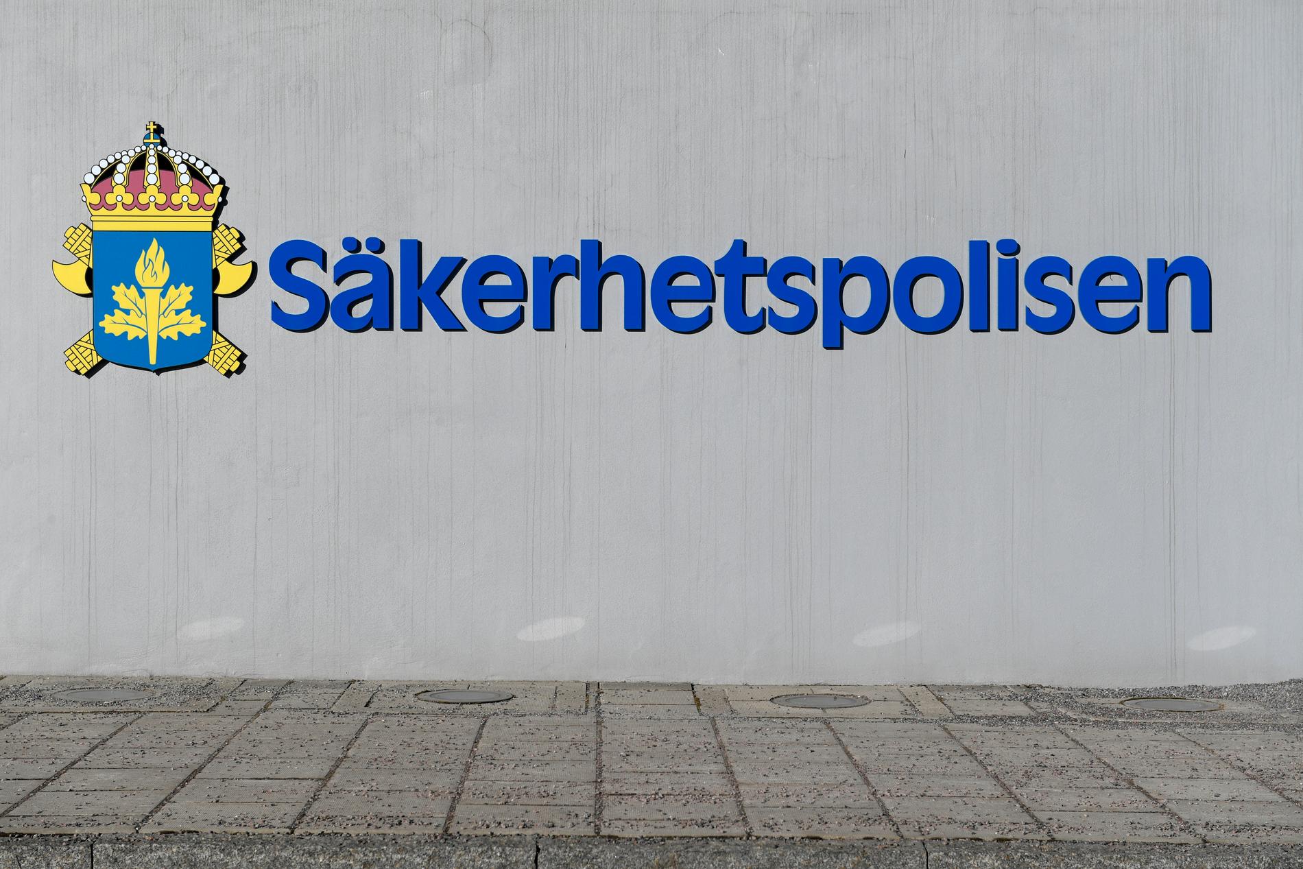 "Säkerhetspolisen arbetar aktivt med att följa upp och bedöma om och i sådana fall hur personer som återvänder från konfliktområden utgör hot mot Sverige", säger Gabriel Wernstedt, pressekreterare på Säpo.