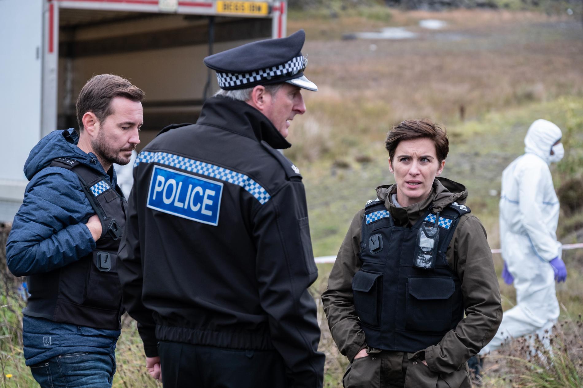 Martin Compston, Adrian Dunbar och Vicky McClure har medverkat i alla sex säsonger av "Line of duty". Pressbild.