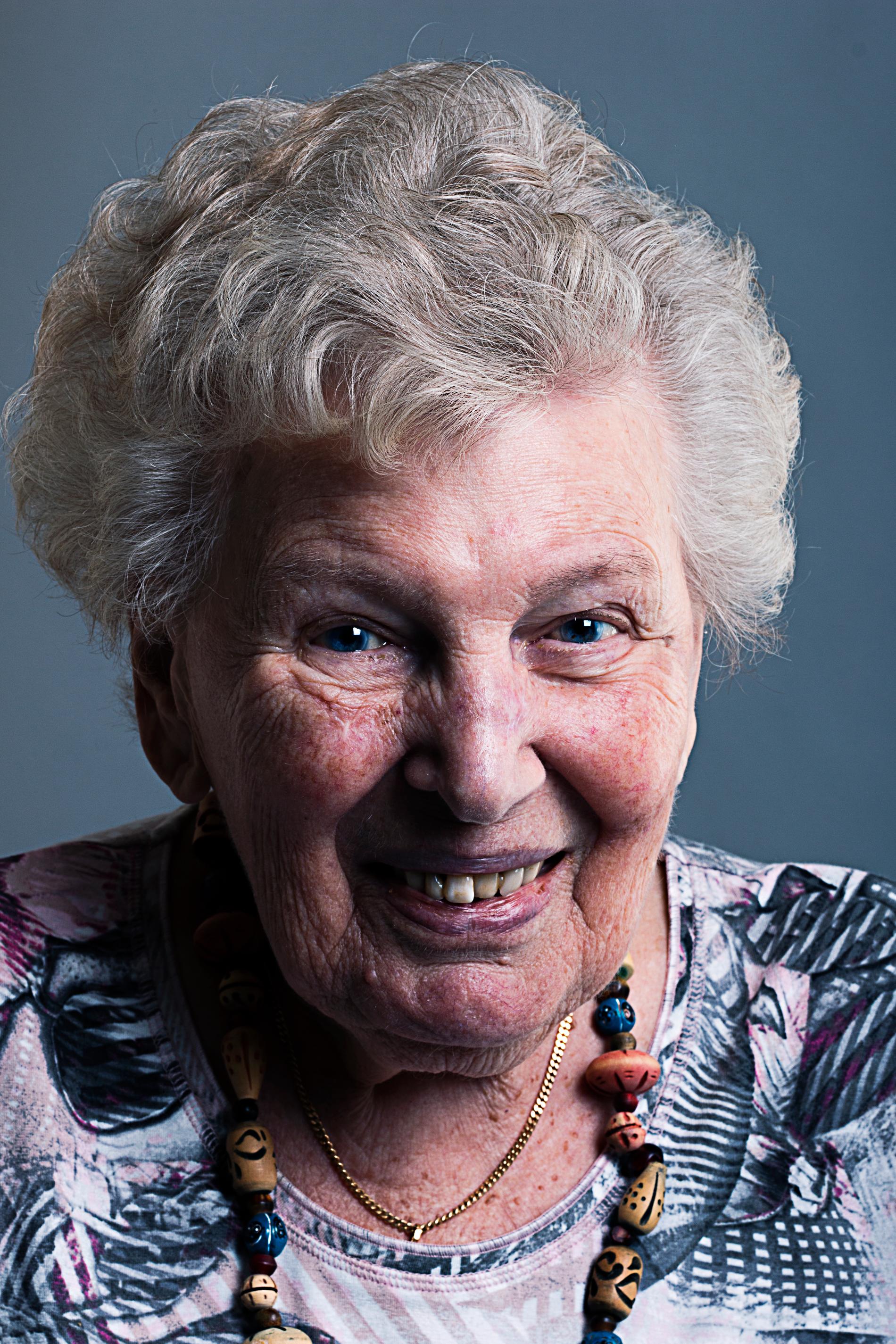 Eva Hedlund, 95.
