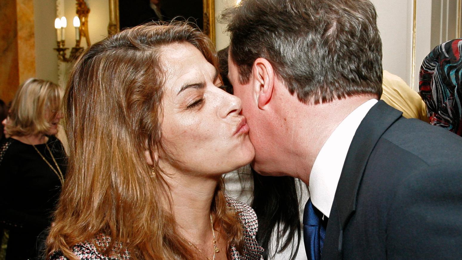 Tracey Emin donerade sitt verk "More passion" 2011 när David Cameron var premiärminister. Arkivbild.