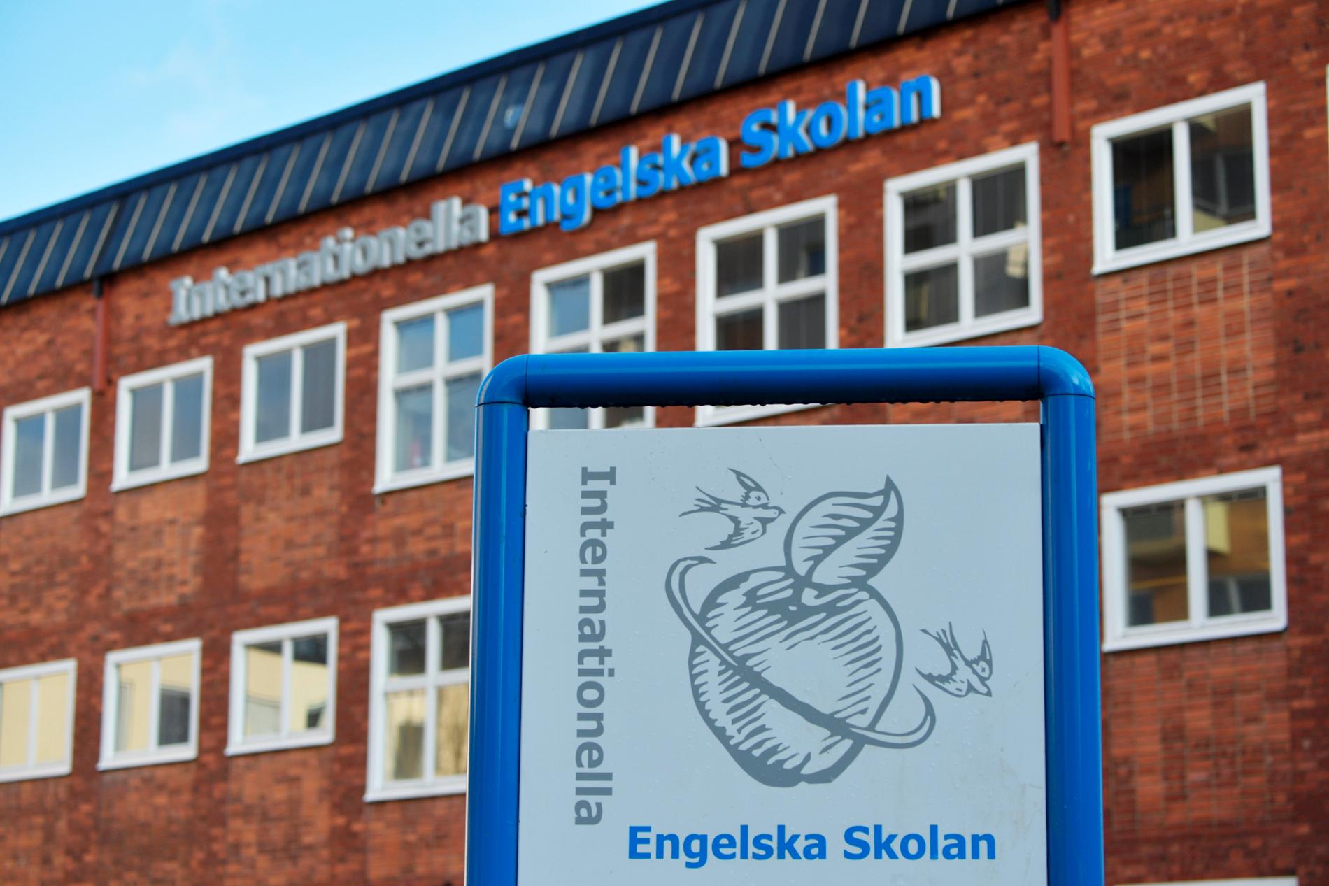 Paret Bergström har tjänat hundratals miljoner på att bedriva friskoleverksamhet i Sverige.
