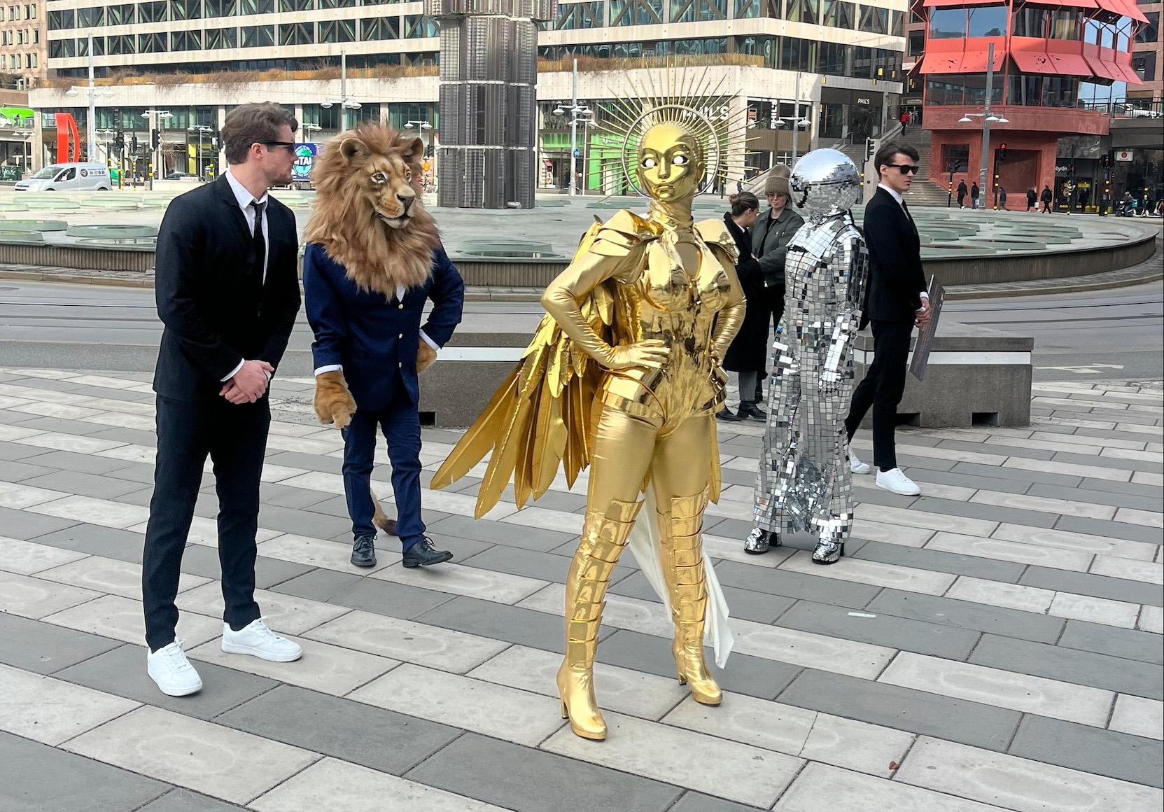 Några av kostymerna inför kommande säsong av tv-programmet "Masked Singer Sverige" visades upp i Stockholm. Pressbild.