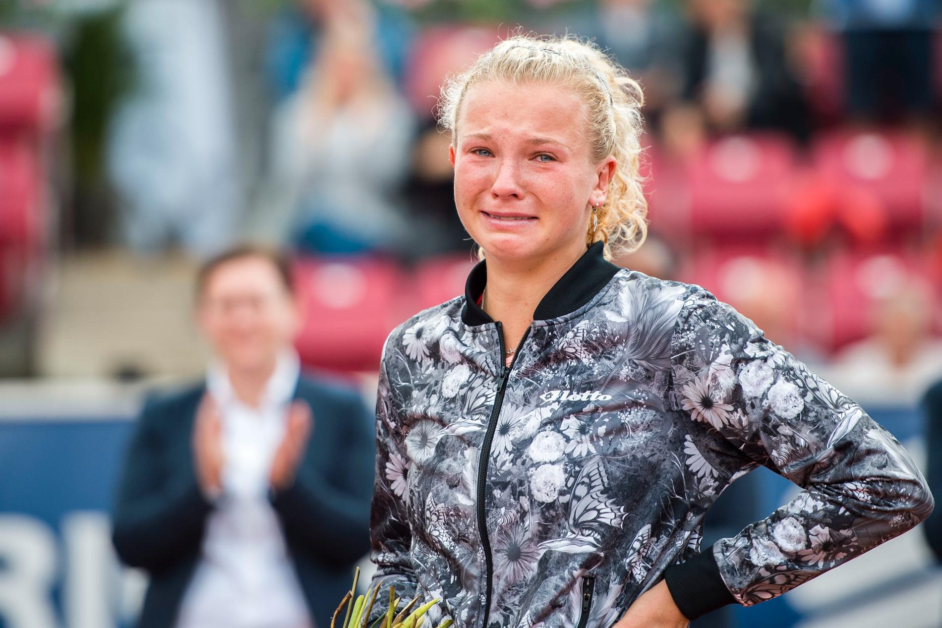 Siniakova var rörd till tårar efter segern.