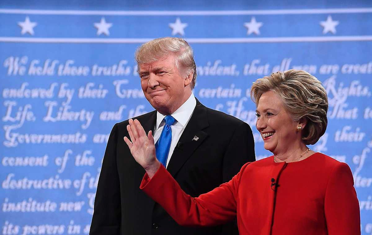 Experter enades om att  om att Clinton gick vinnande ur den förra debatten men att hon  inte vann på egna bedrifter utan snarare på grund av Trumps tillkortakommanden.