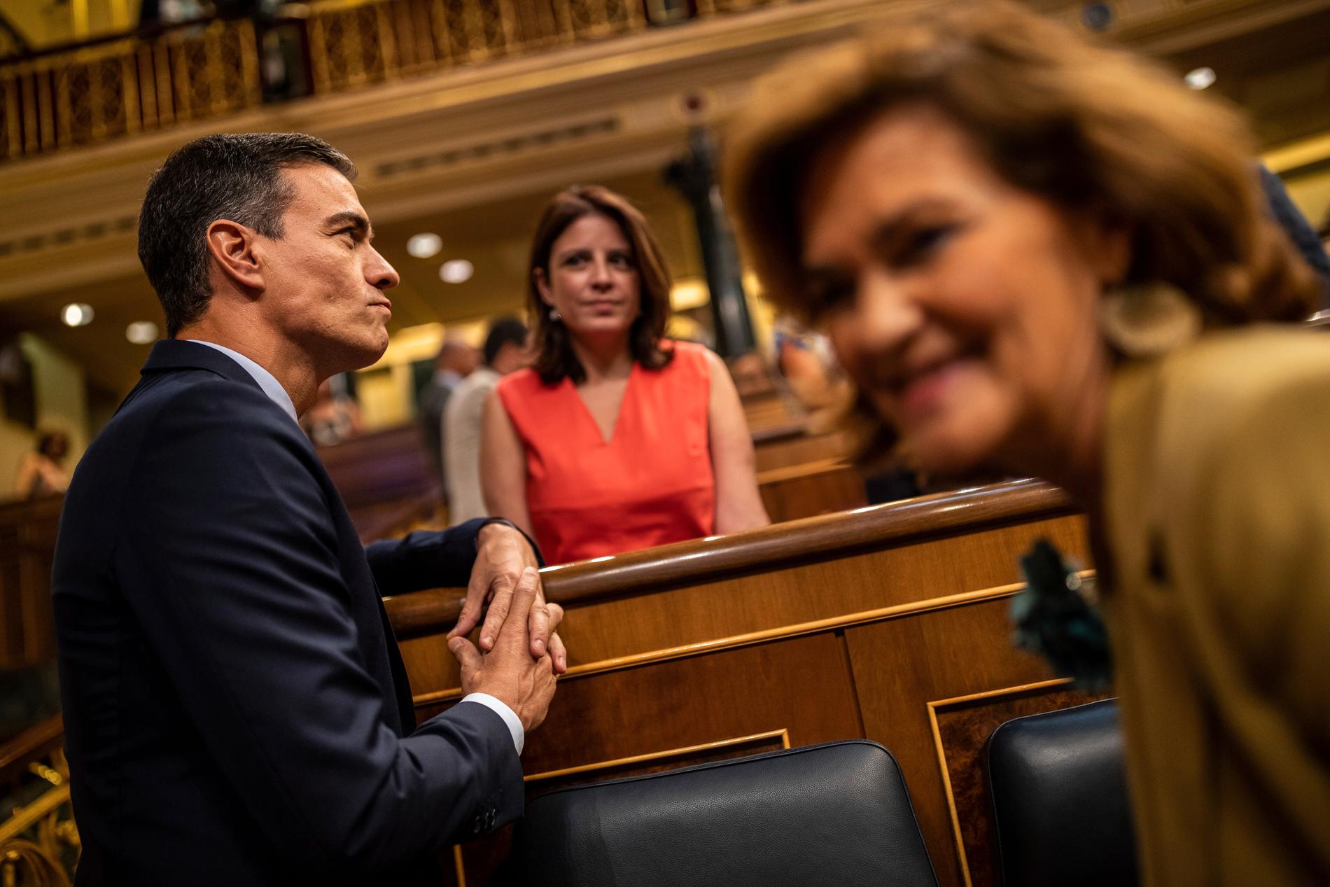 Spaniens tillfällige premiärminister Pedro Sánchez uppmanade det spanska parlamentet att stötta hans förslag för att landet inte ska hamna i ett låst politiskt läge och tvingas till nyval.