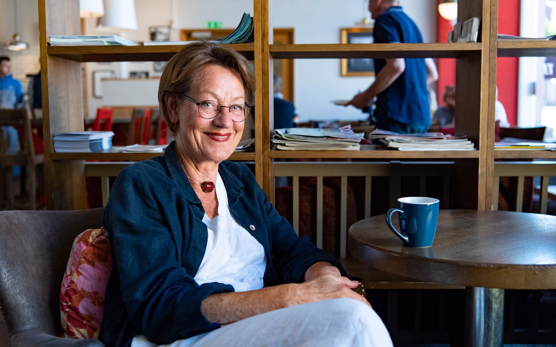Gudrun Schyman (FI) på Kafé Kagan i Simrishamn.